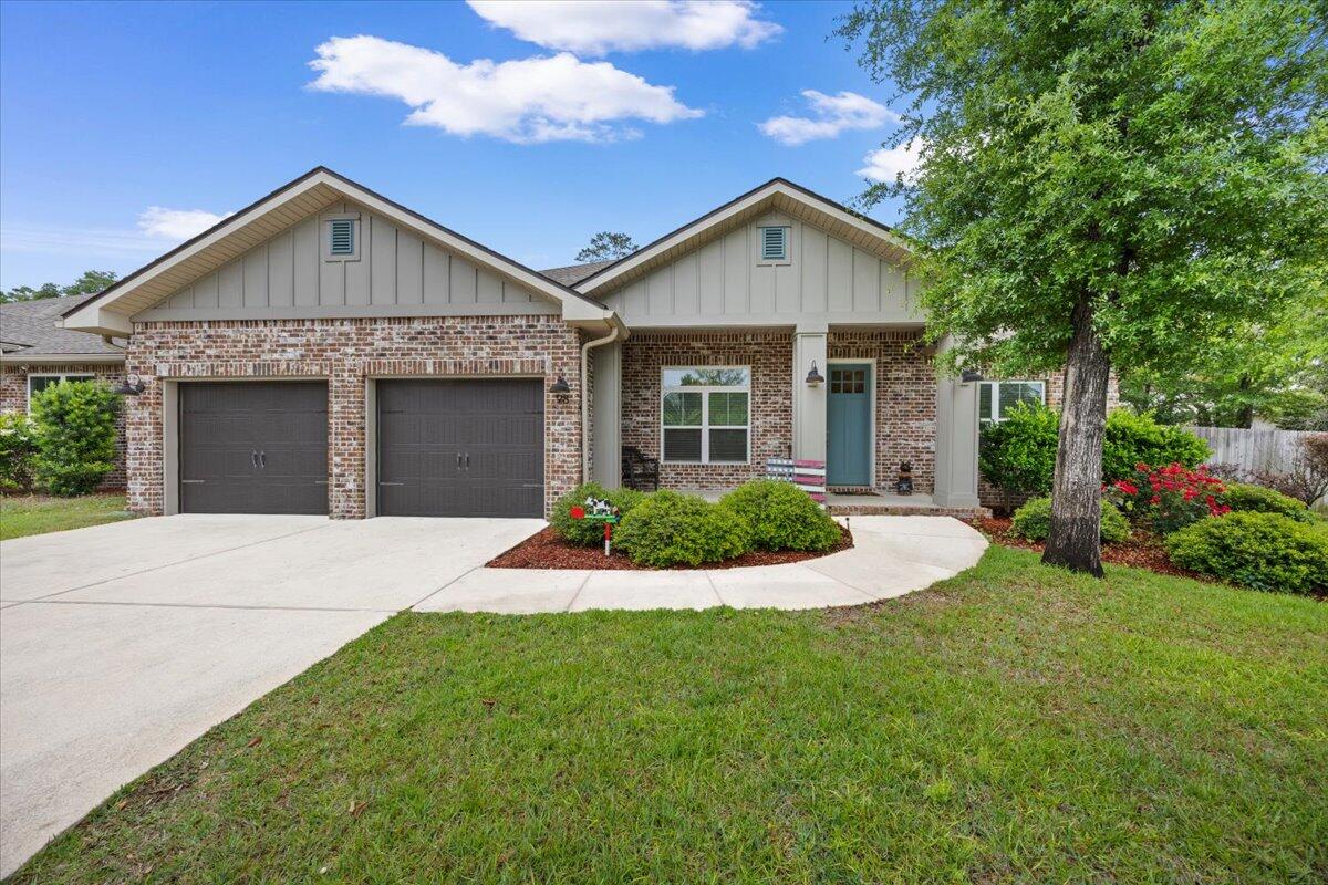 98 Star Dr, Fort Walton Beach, FL 32547