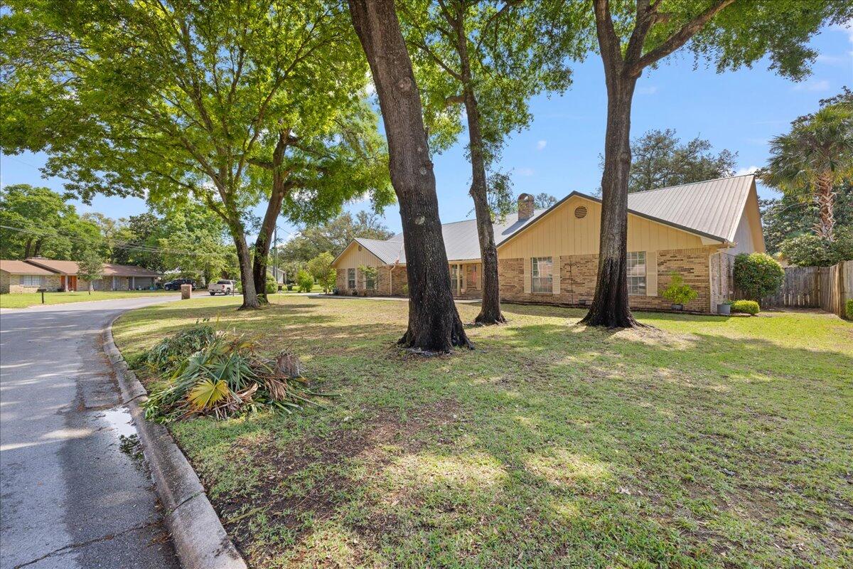 121 Edwards Ln, Fort Walton Beach, FL 32548 photo
