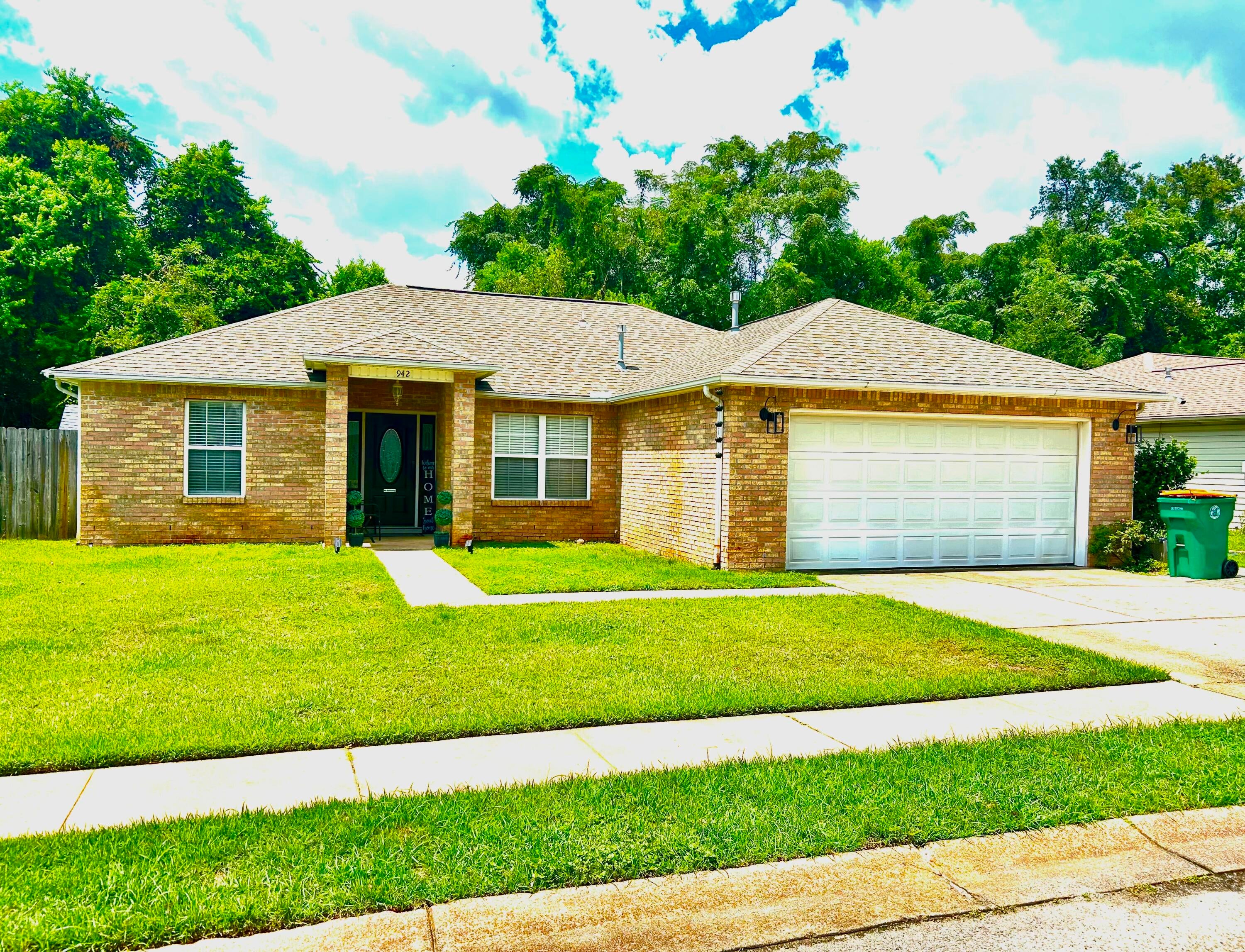 942 Scenic Oak Ln, Fort Walton Beach, FL 32547