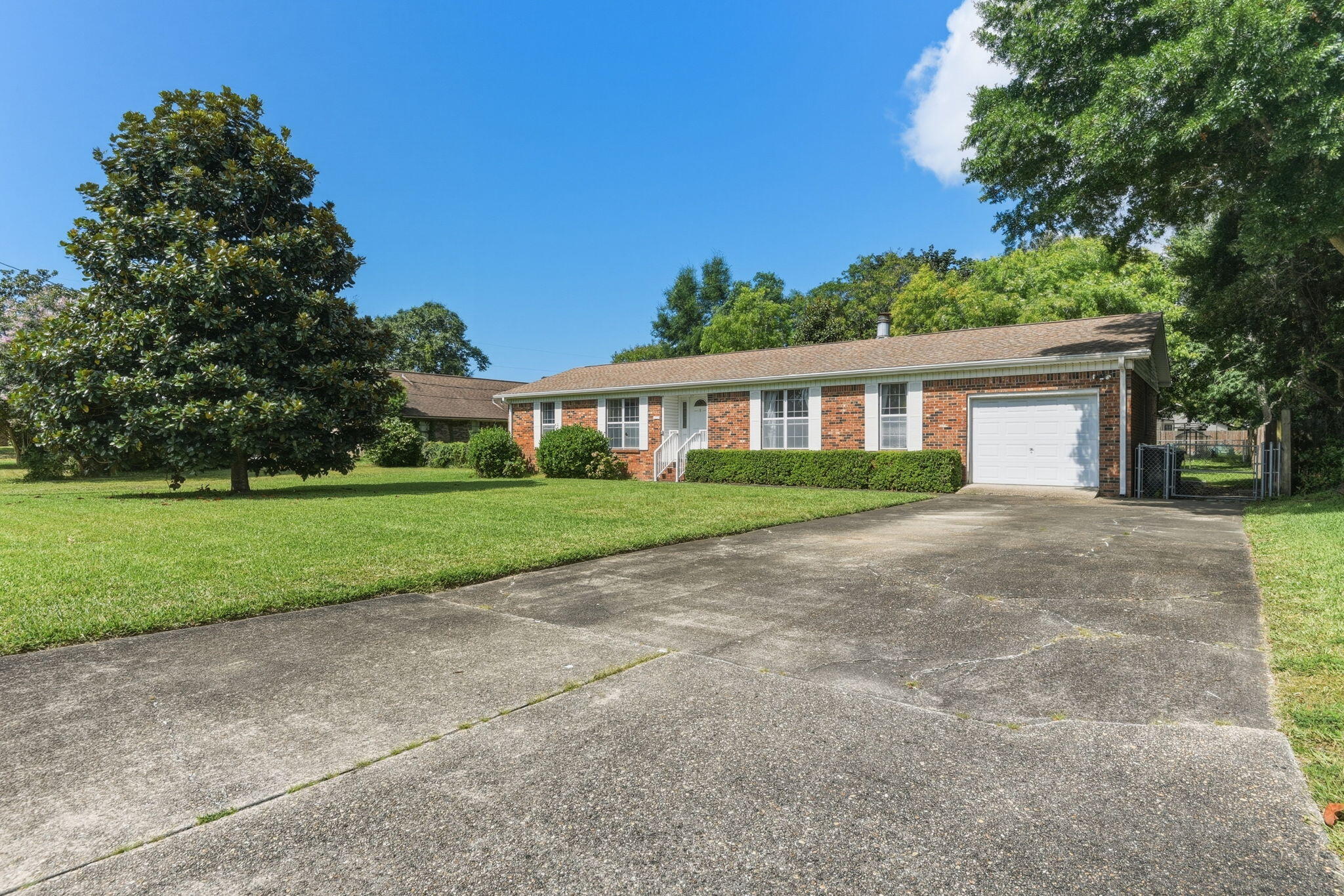 102 NW Cape Dr, Fort Walton Beach, FL 32548 photo