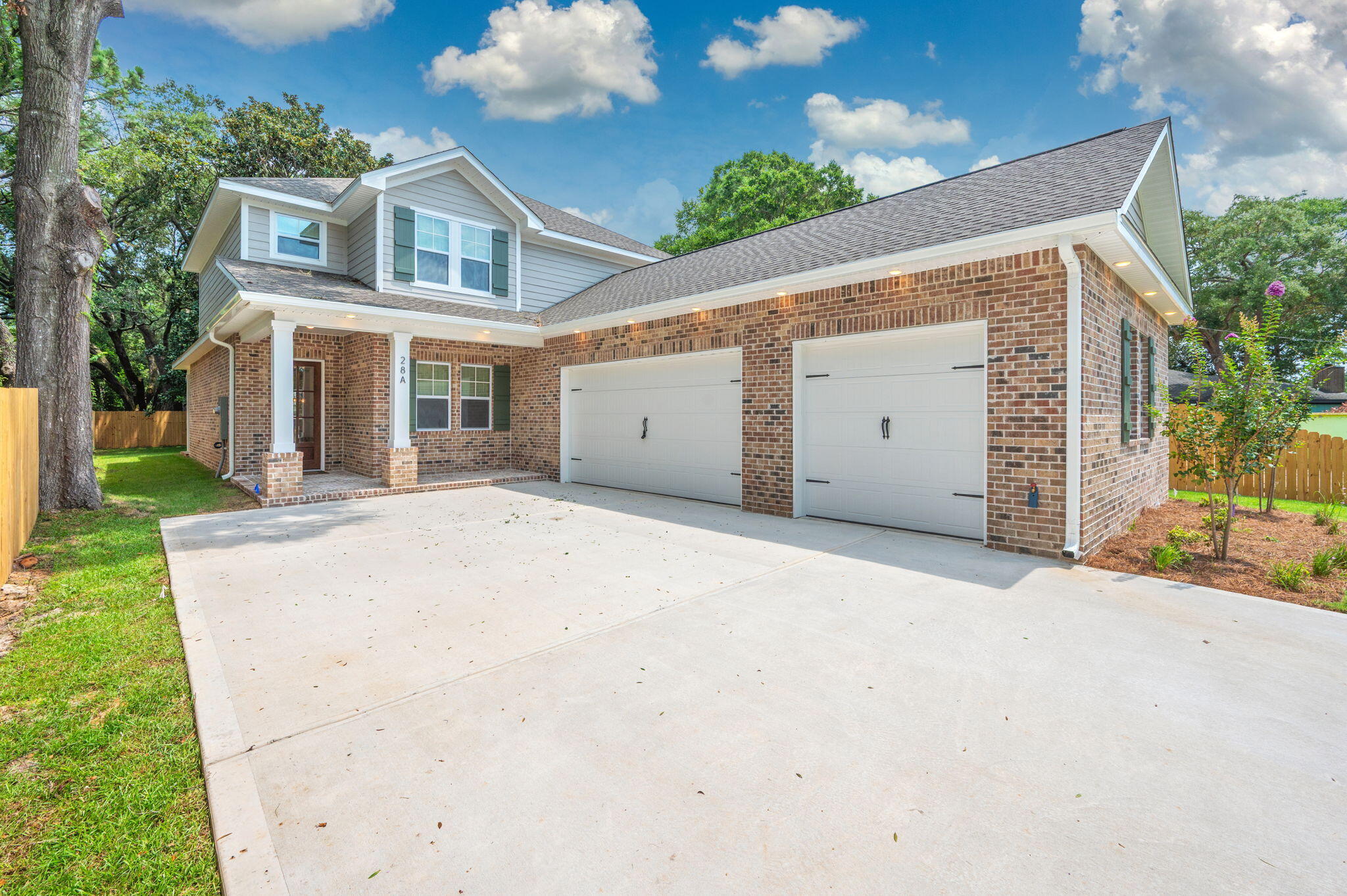 28 Meigs Dr, Shalimar, FL 32579