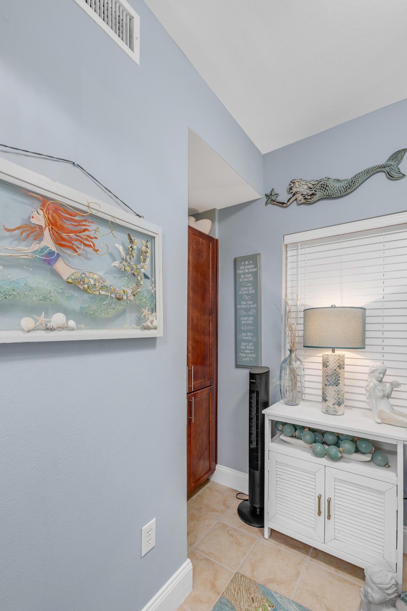 9860 S Thomas Dr #108, Panama City Beach, FL 32408 photo