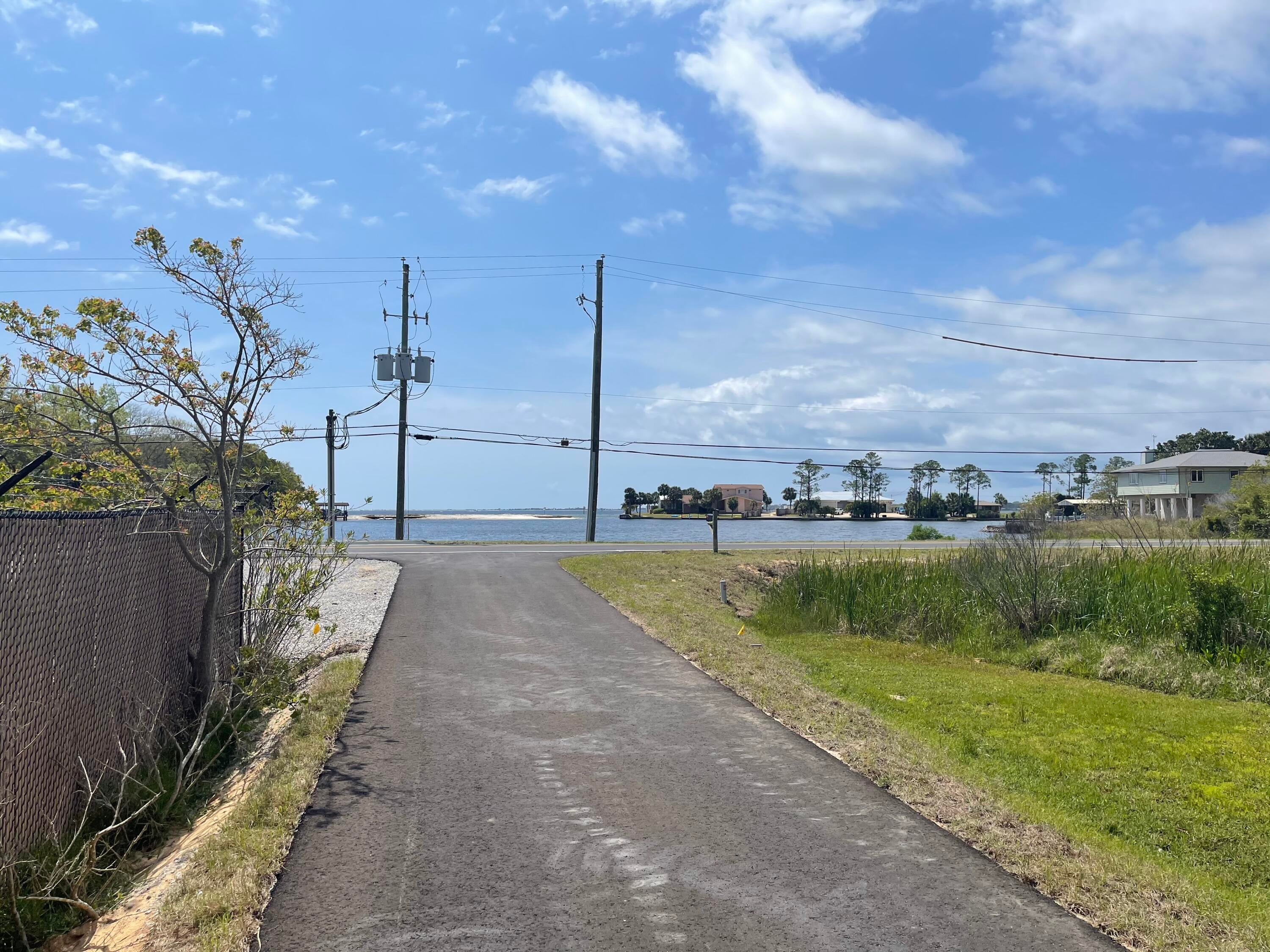 34 Meigs Dr #A AND B, Shalimar, FL 32579 photo
