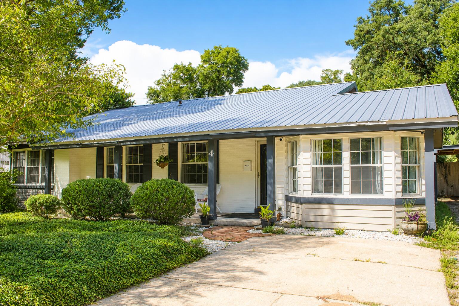 4 NE Bay Dr, Fort Walton Beach, FL 32548 photo