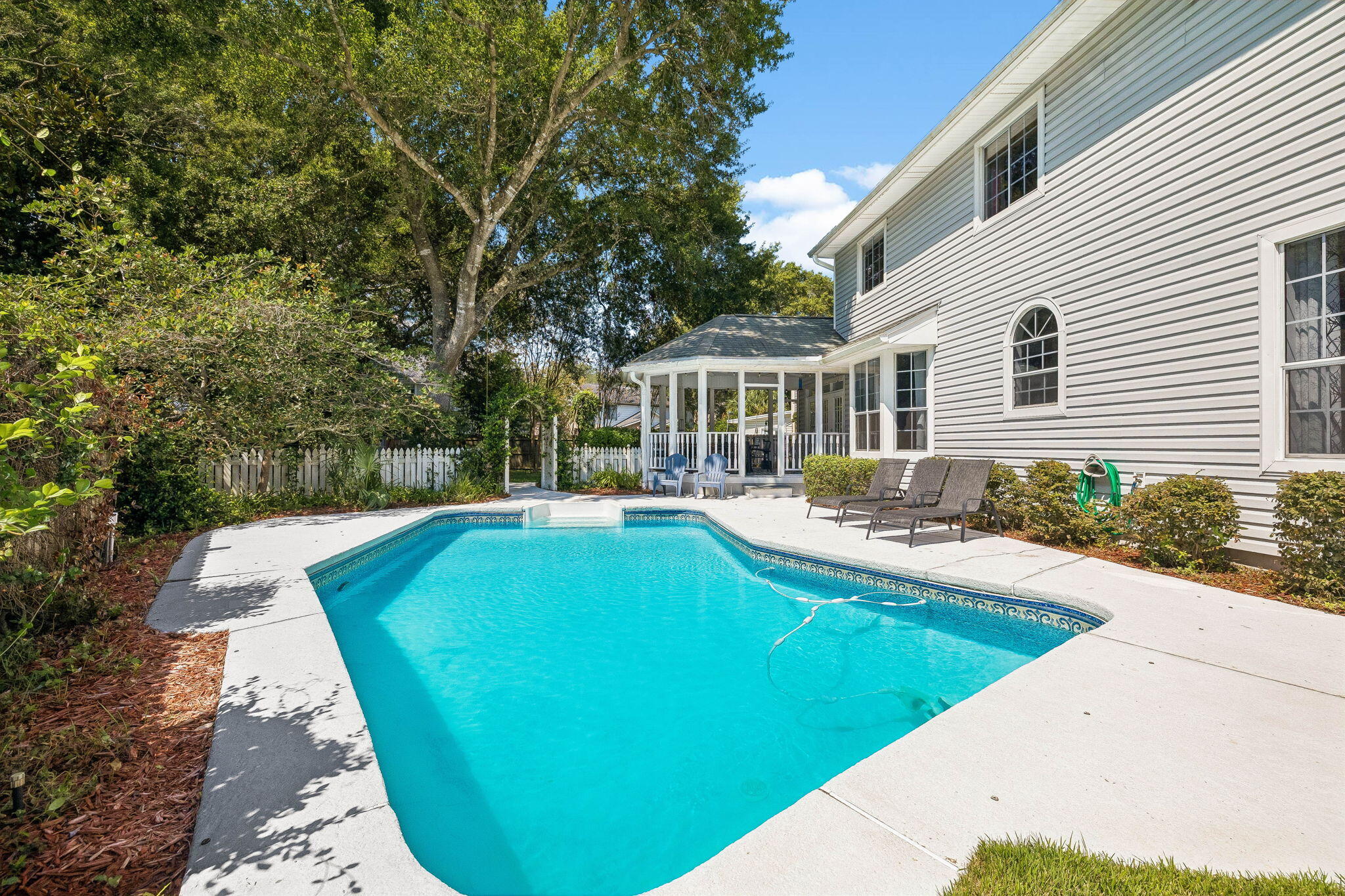 2568 Palm Shores Dr, Shalimar, FL 32579 photo