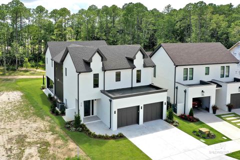  in Gulf Shores AL 2765 Straits Boulevard.jpg