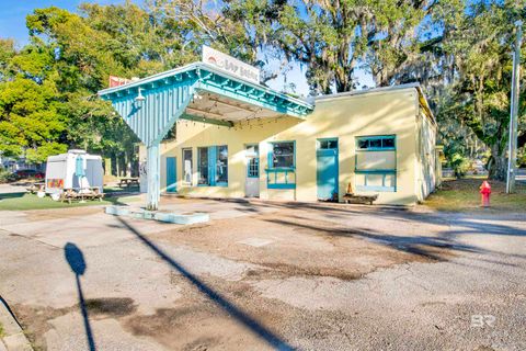 Retail in Fairhope AL 369 Mobile Street.jpg