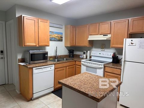Condominium in Gulf Shores AL 400 Plantation Road #1113 2.jpg