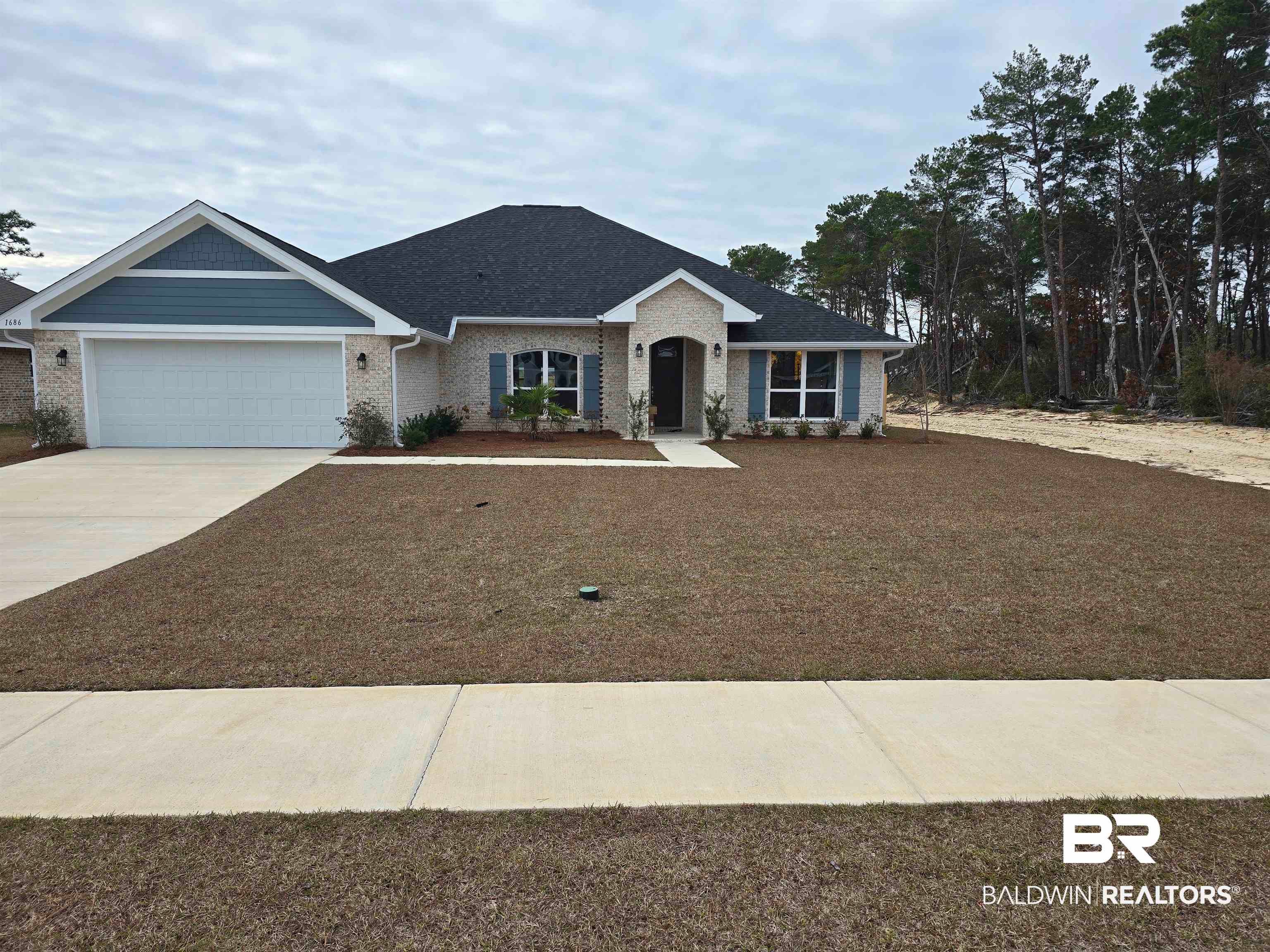 19772 Conecuh Dr, Robertsdale, AL 36567
