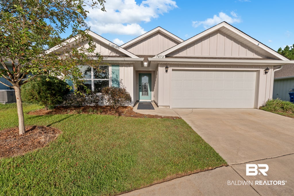 7472 Coppin Dr, Foley, AL 36535