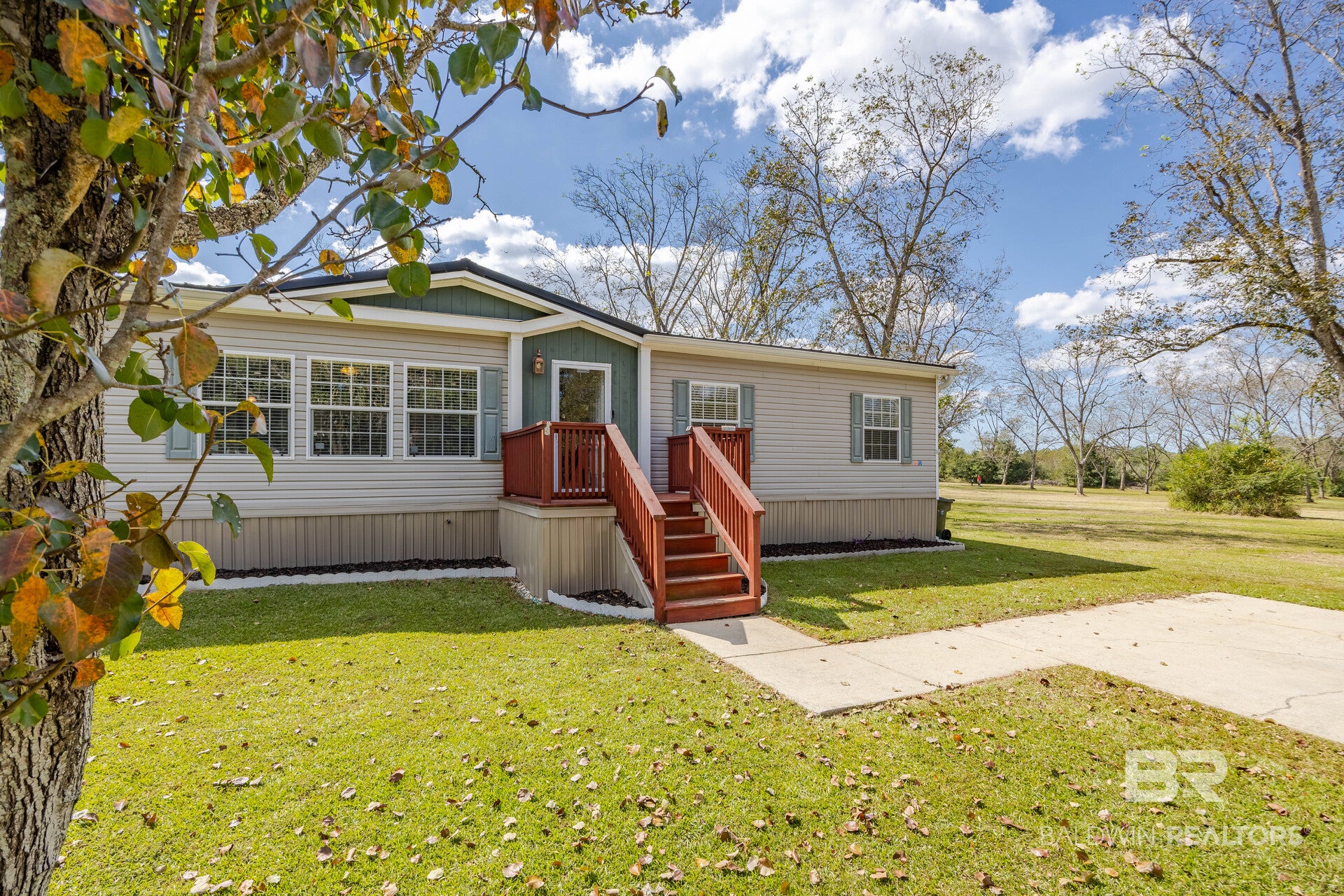 15687 Pecan View Dr, Loxley, AL 36551