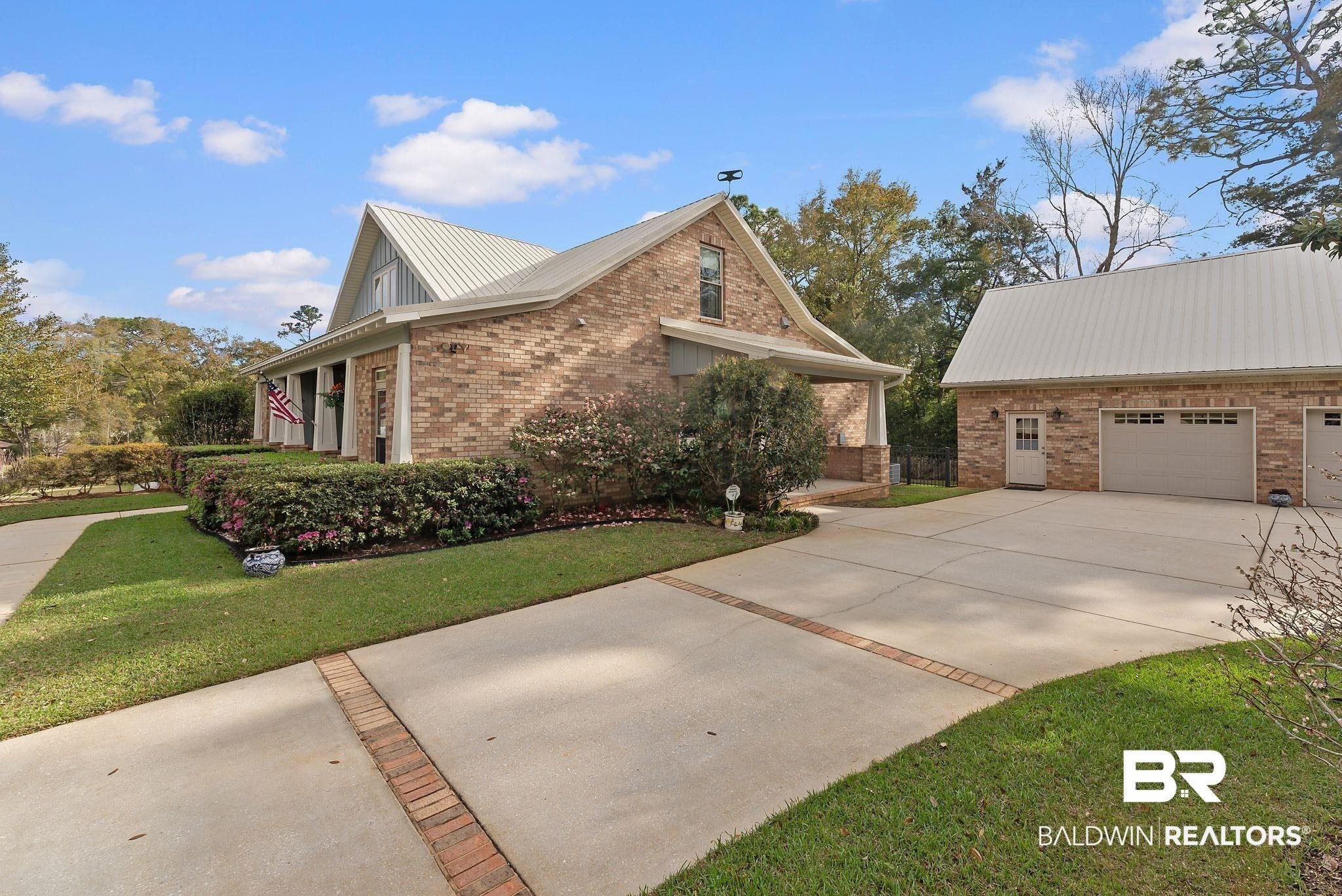 107 Ronforth St, Fairhope, AL 36532 photo