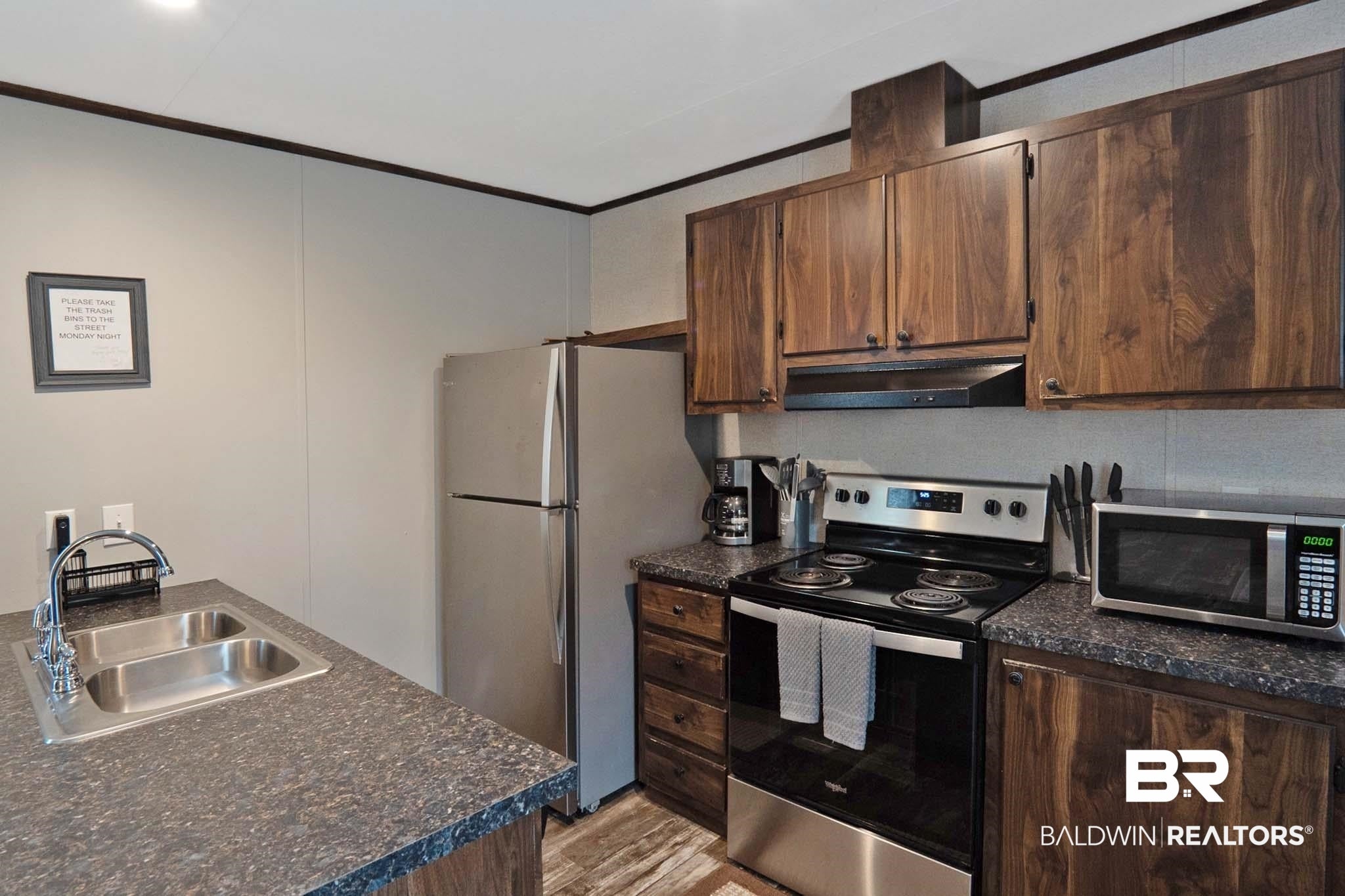 30732 Cedar St, Perdido Beach, AL 36530 photo