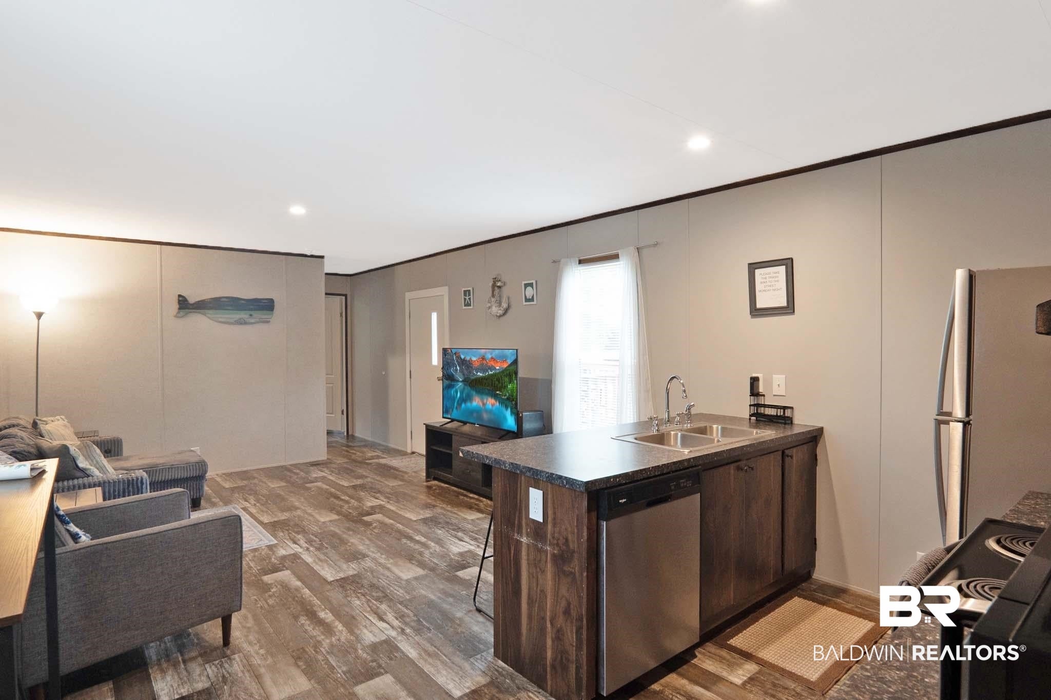 30732 Cedar St, Perdido Beach, AL 36530 photo