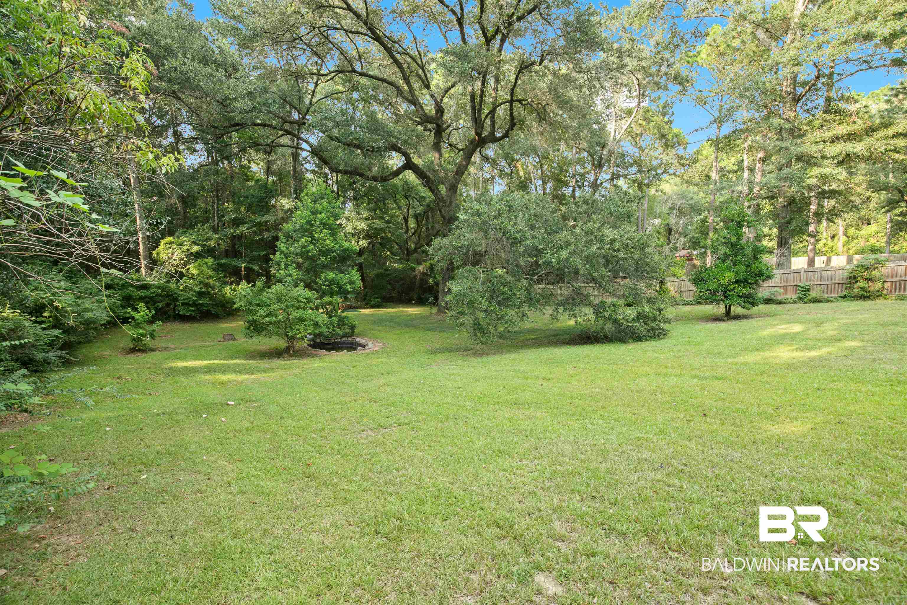 1109 Caroline Ave, Daphne, AL 36526 photo