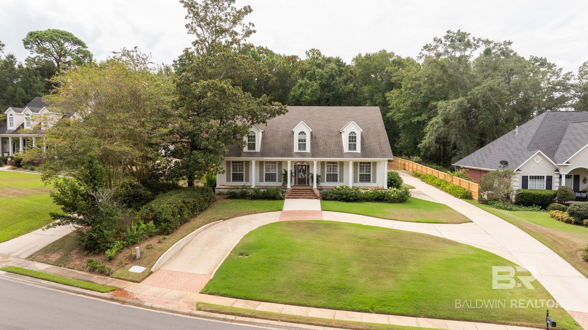303 South Dr, Fairhope, AL 36532