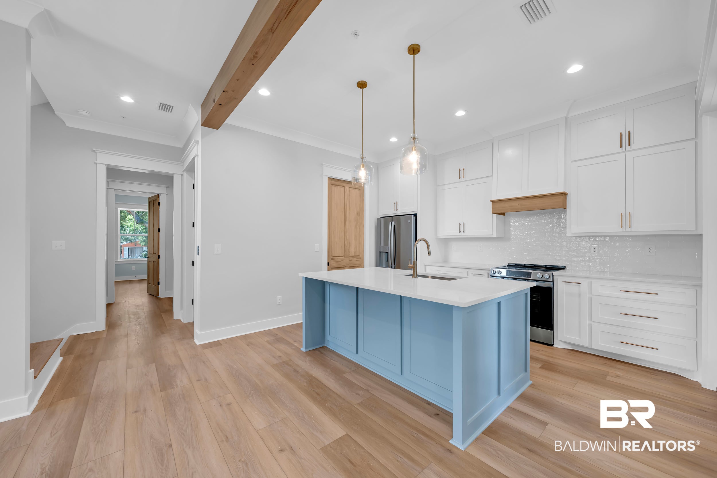5289 Florida Ave, Orange Beach, AL 36561 photo
