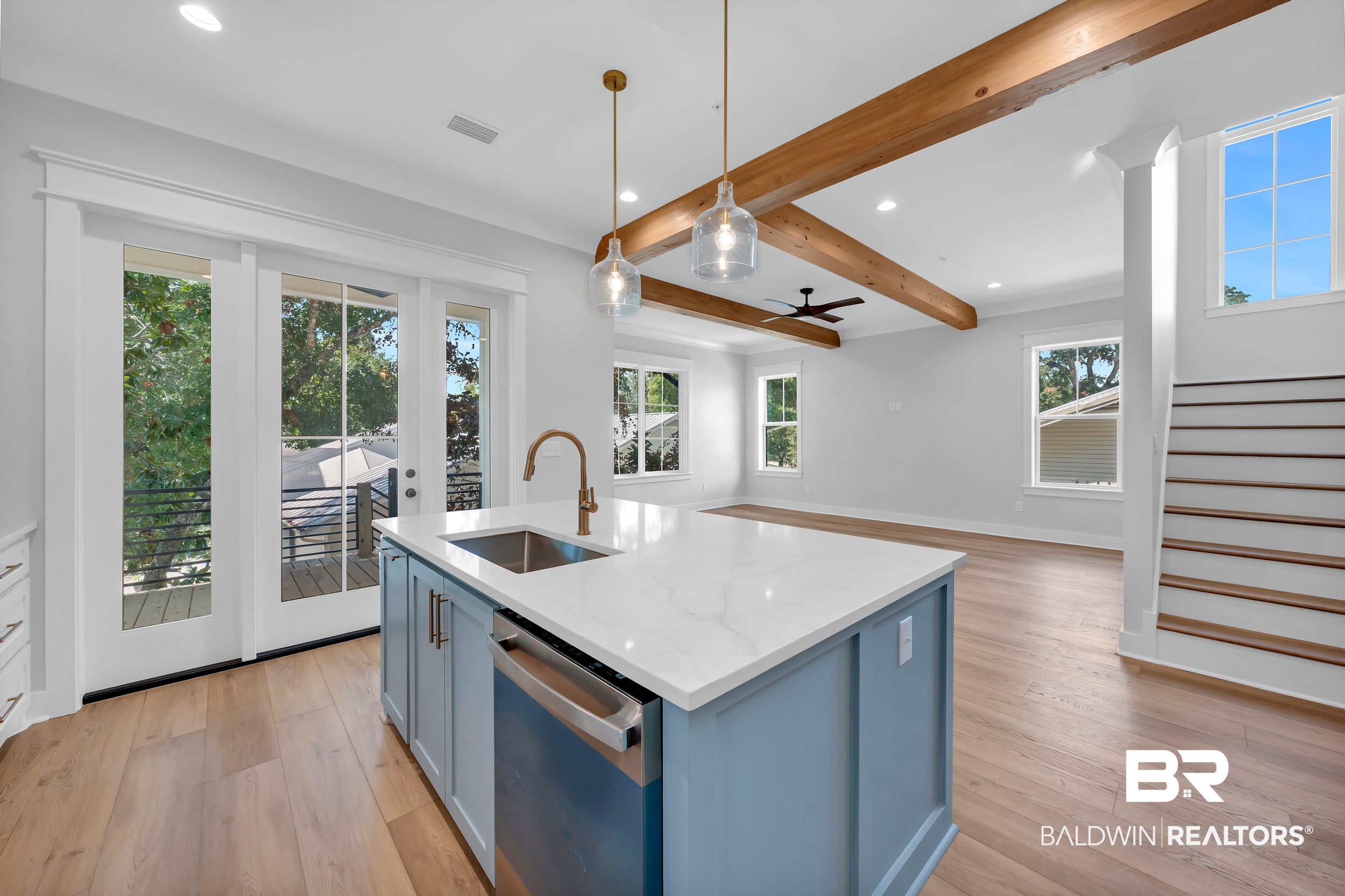 5289 Florida Ave, Orange Beach, AL 36561 photo