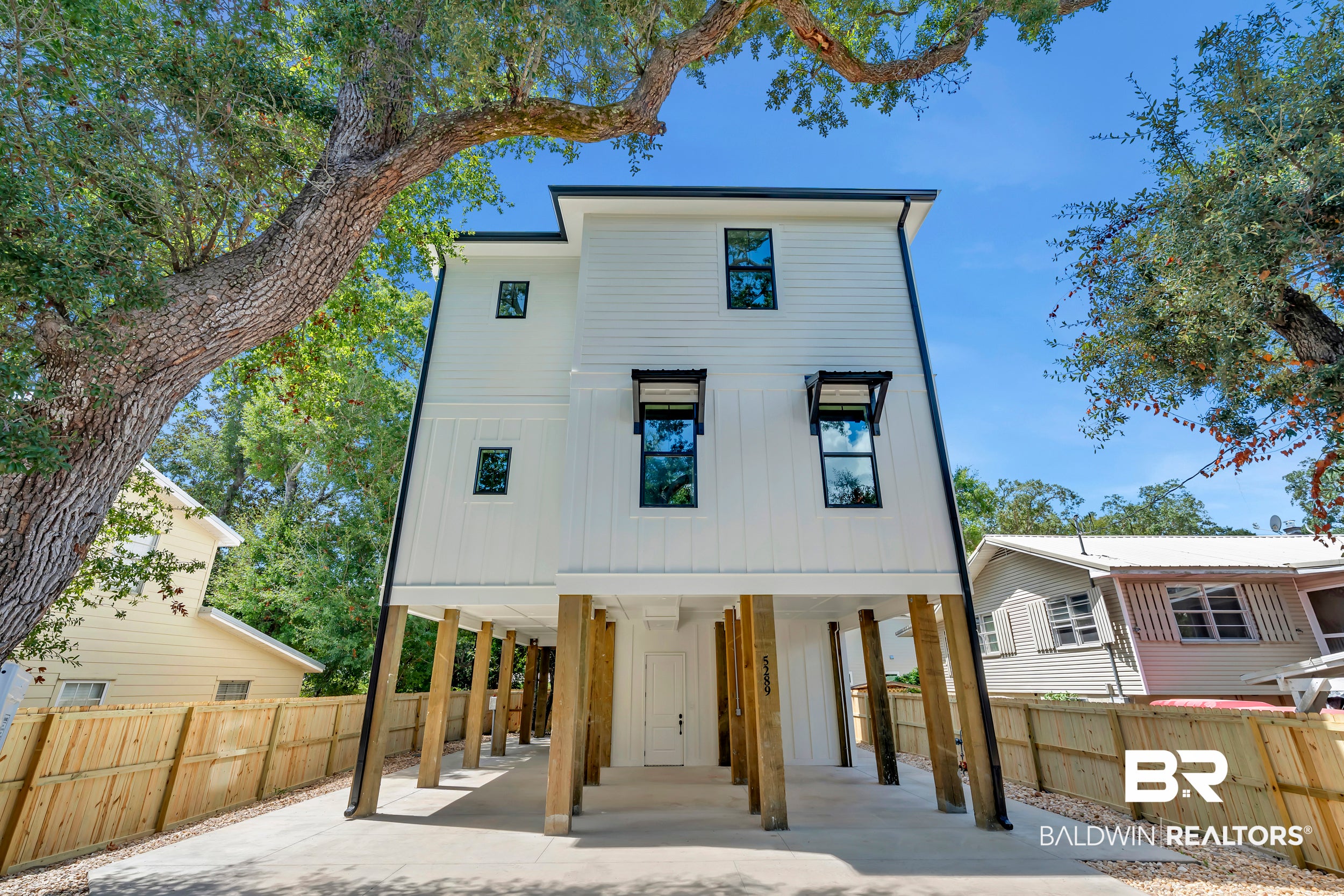 5289 Florida Ave, Orange Beach, AL 36561