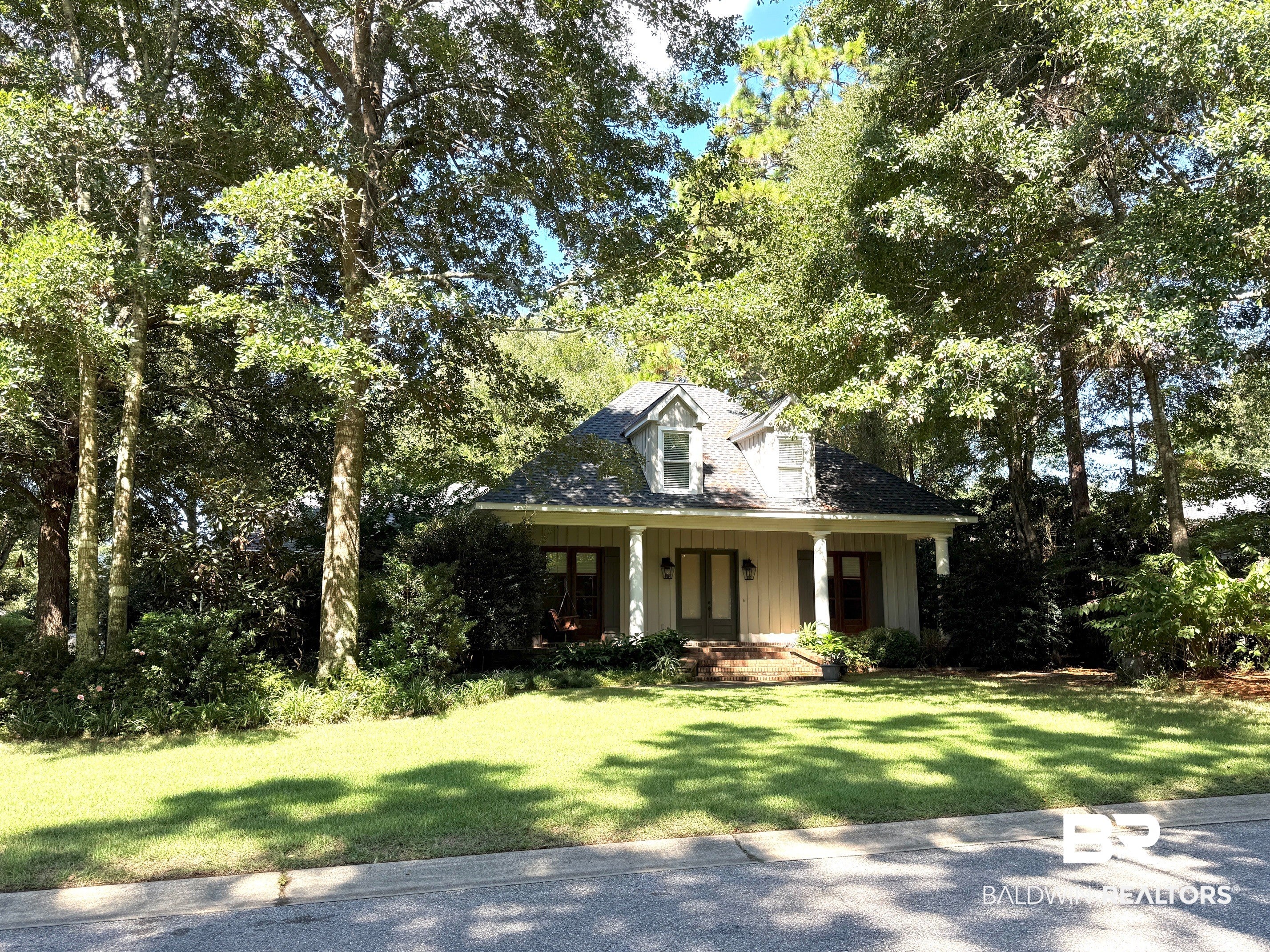 202 Cumberland Rd, Fairhope, AL 36532