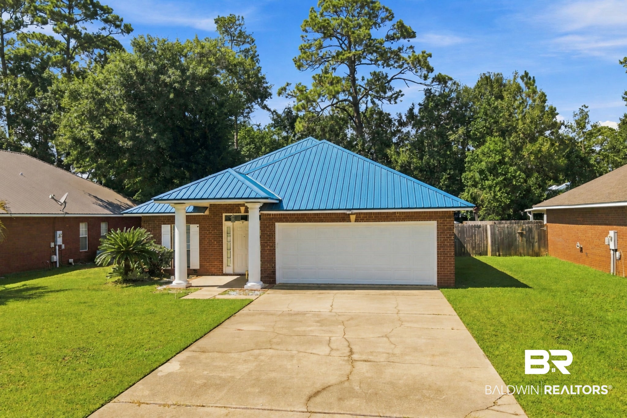 470 20th Ave, Gulf Shores, AL 36542