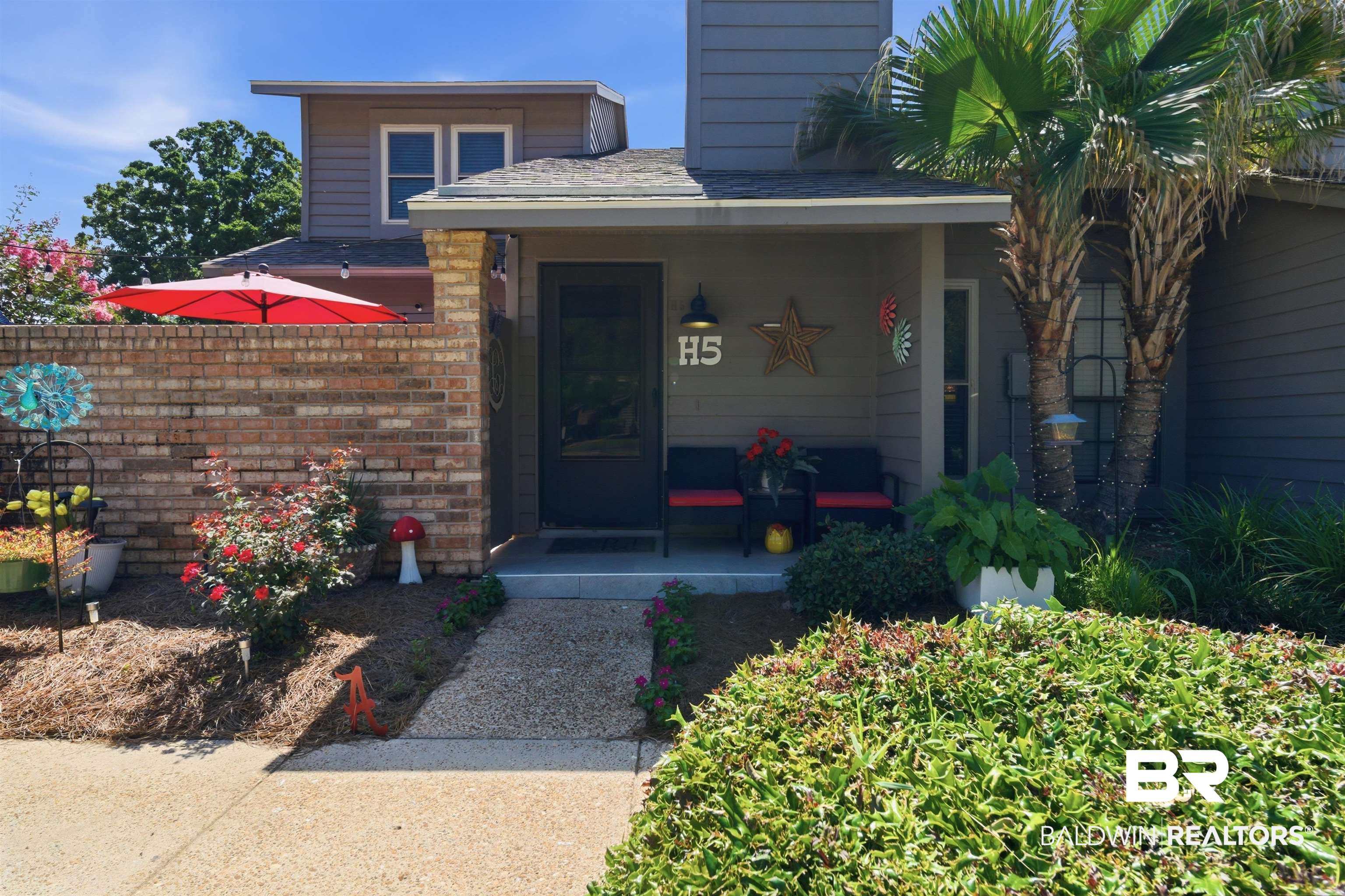 389 Clubhouse Dr, Gulf Shores, AL 36542
