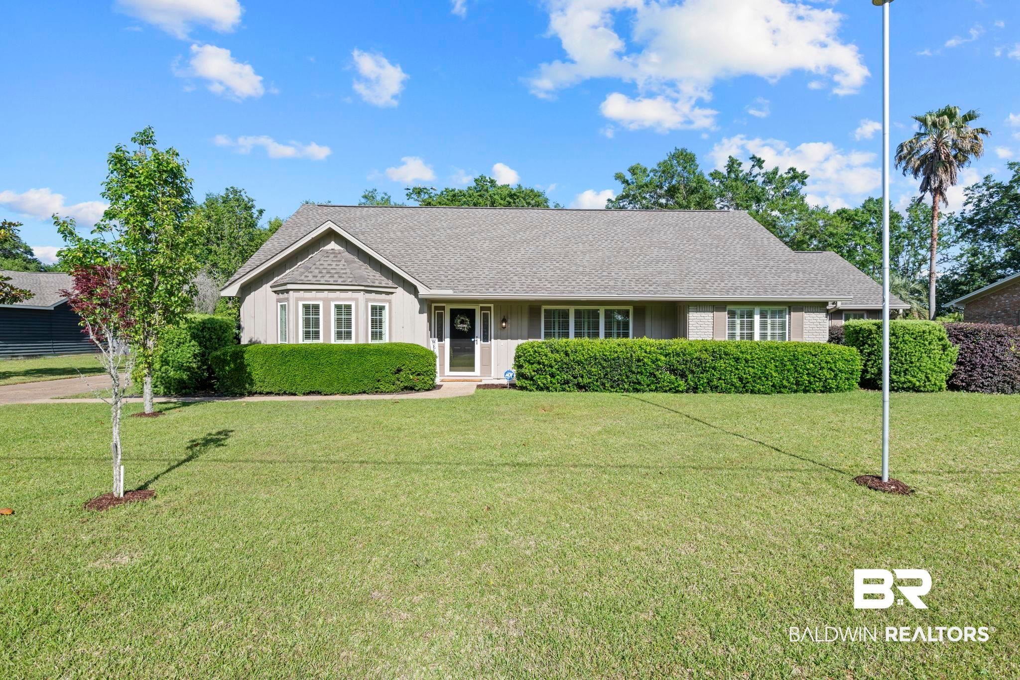 904 Holly Blvd, Foley, AL 36535