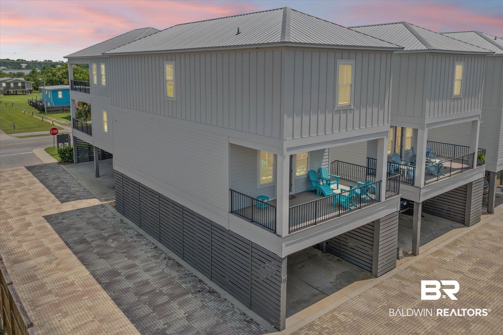 115 W 10th St #M, Gulf Shores, AL 36545 photo