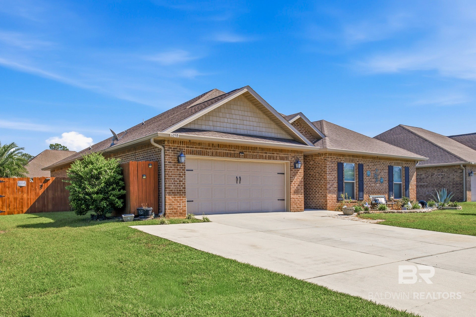 6050 Cobblestone Ct, Gulf Shores, AL 36542 photo