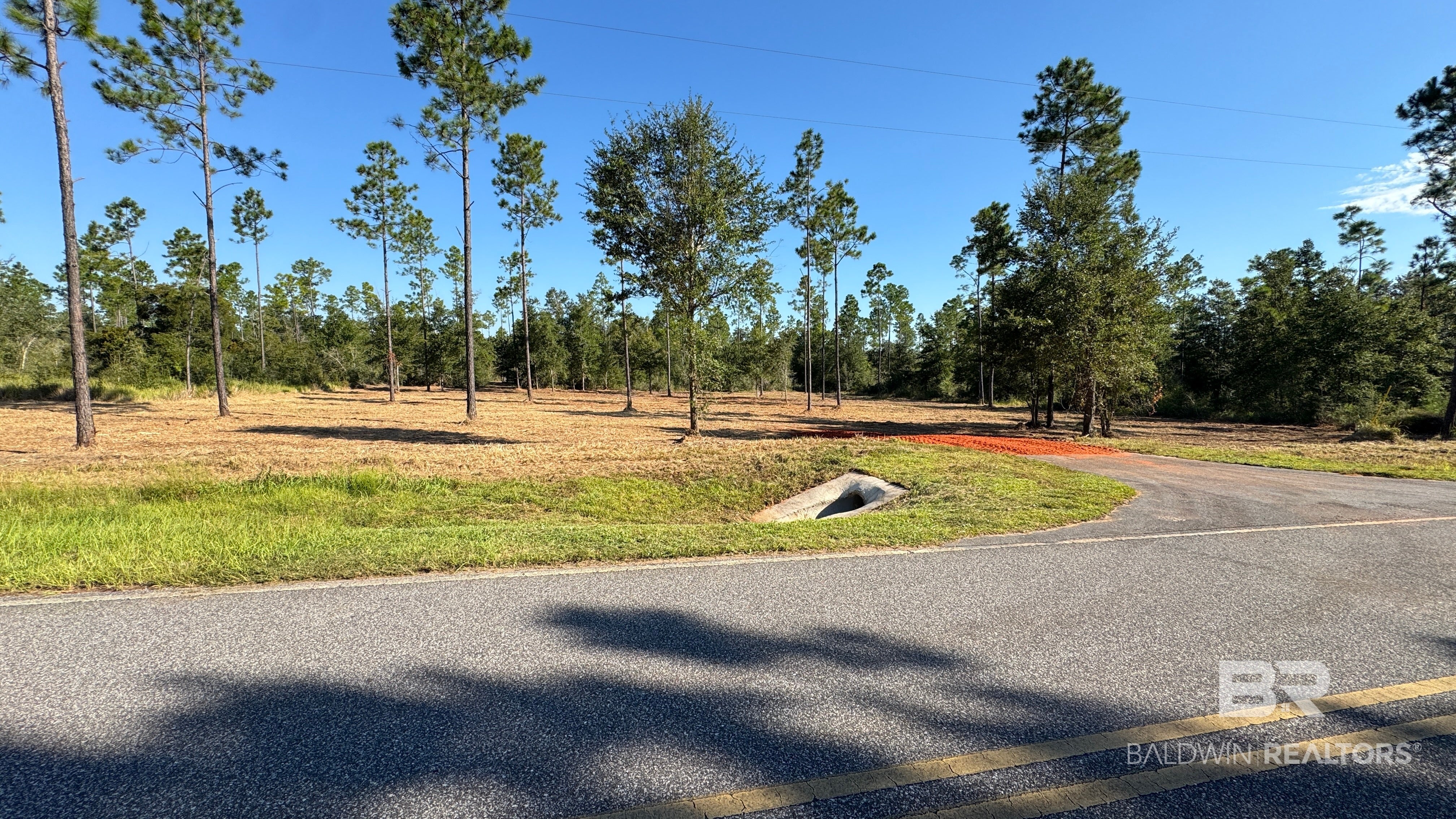 3 Archie Rd, Elberta, AL 36530