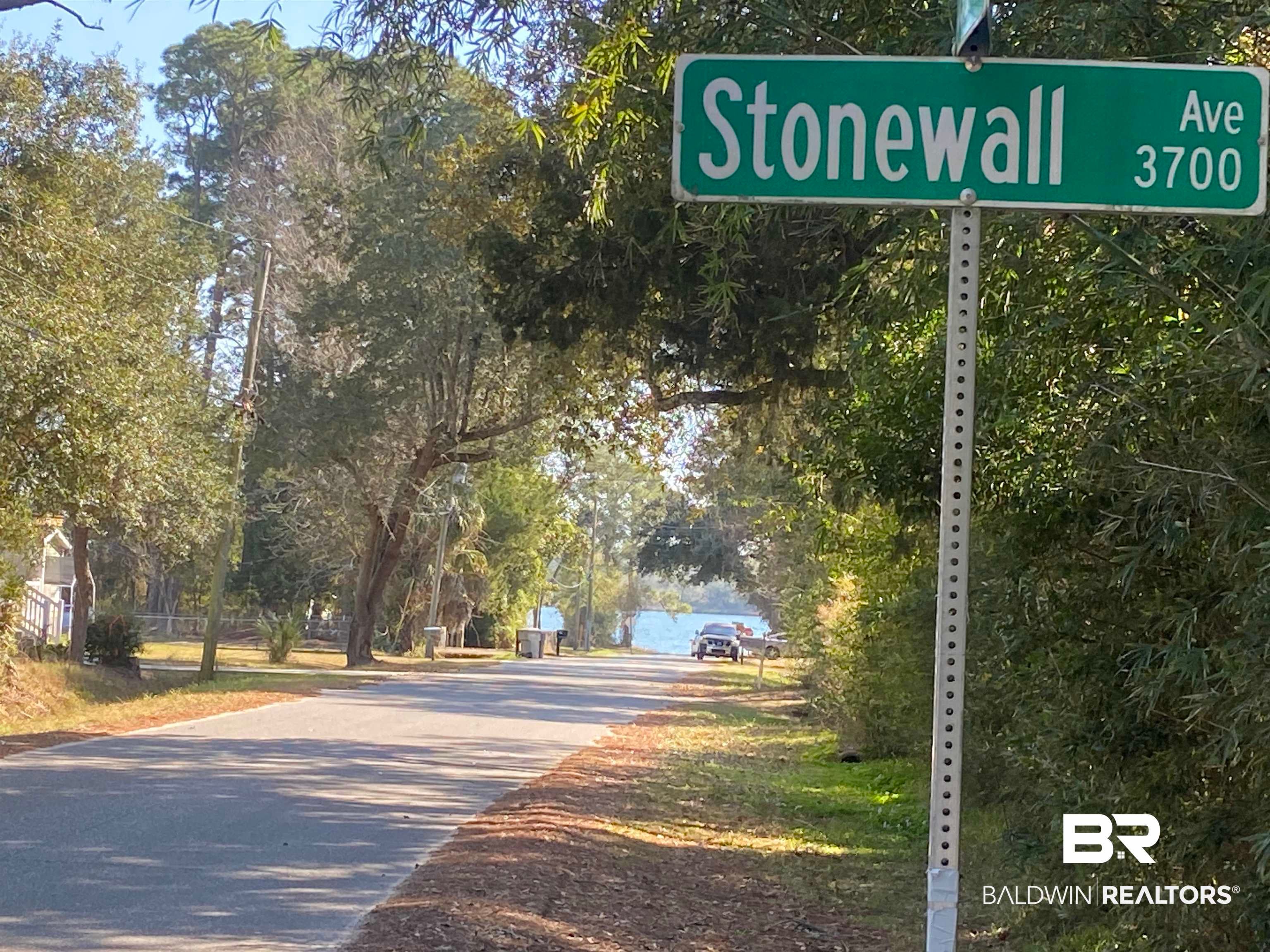 3710 Stonewall Ave, Pensacola, FL 32507 photo