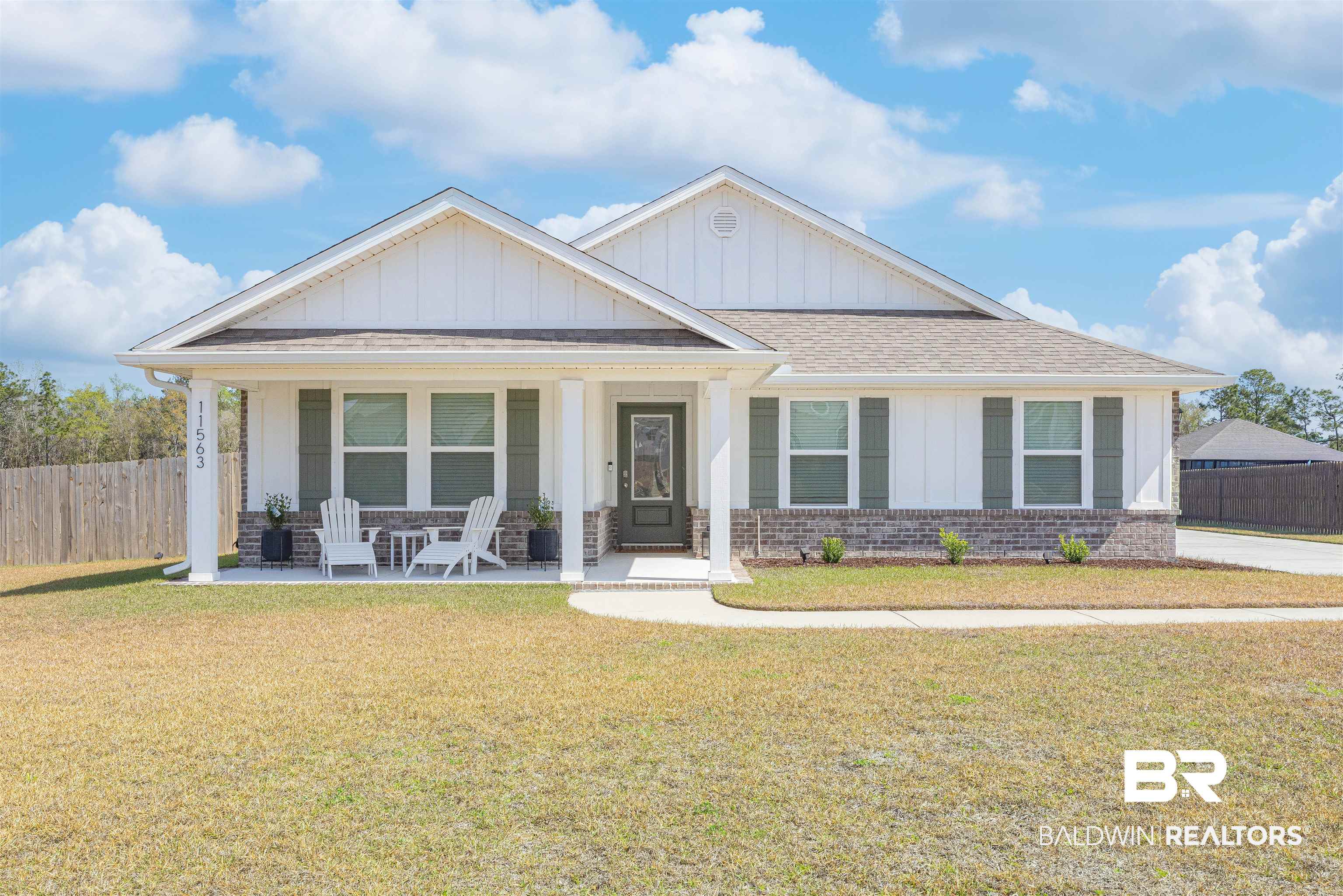 11563 Agora Dr, Daphne, AL 36526