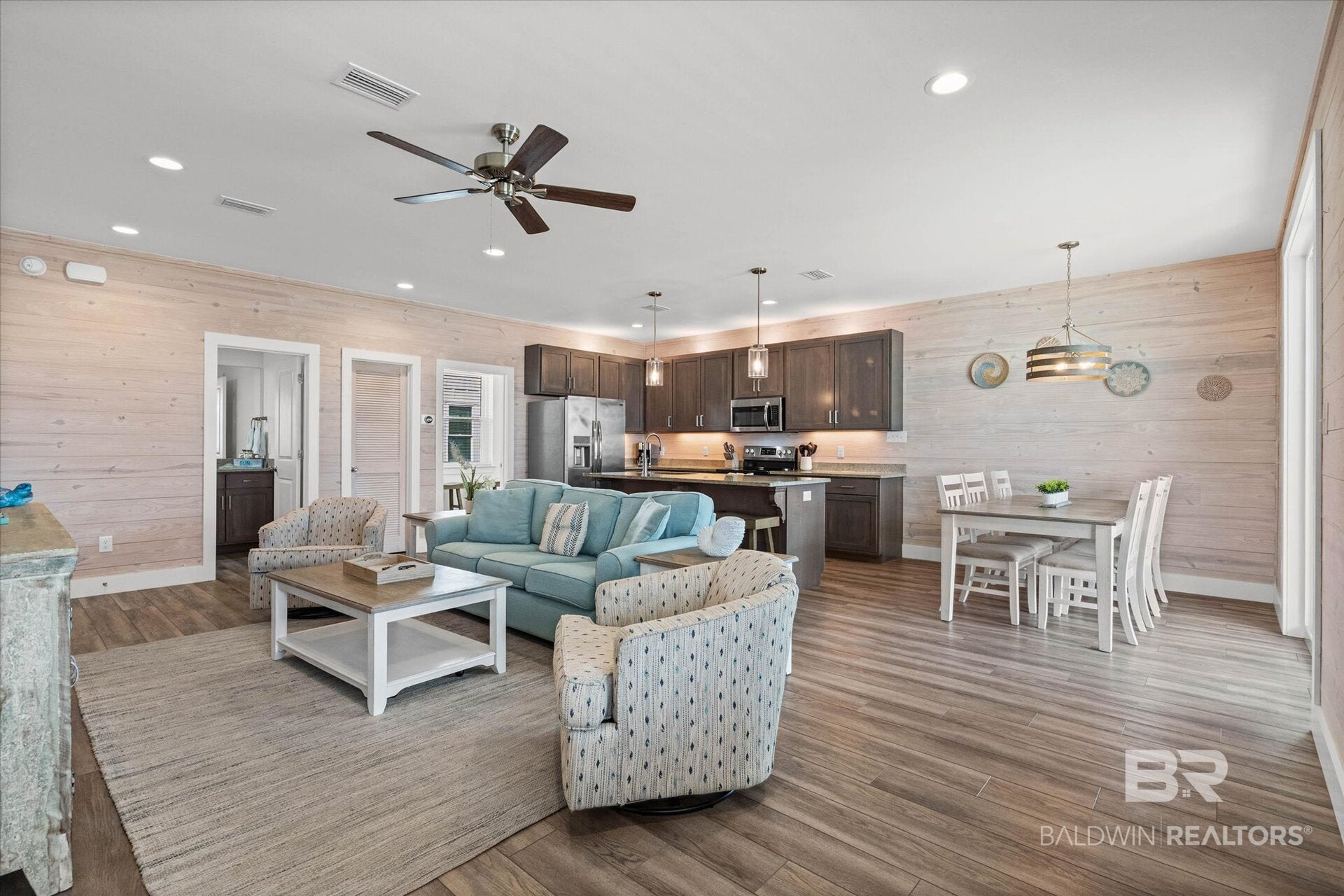 588 E Beach Boulevard J, Gulf Shores, AL 36542 photo