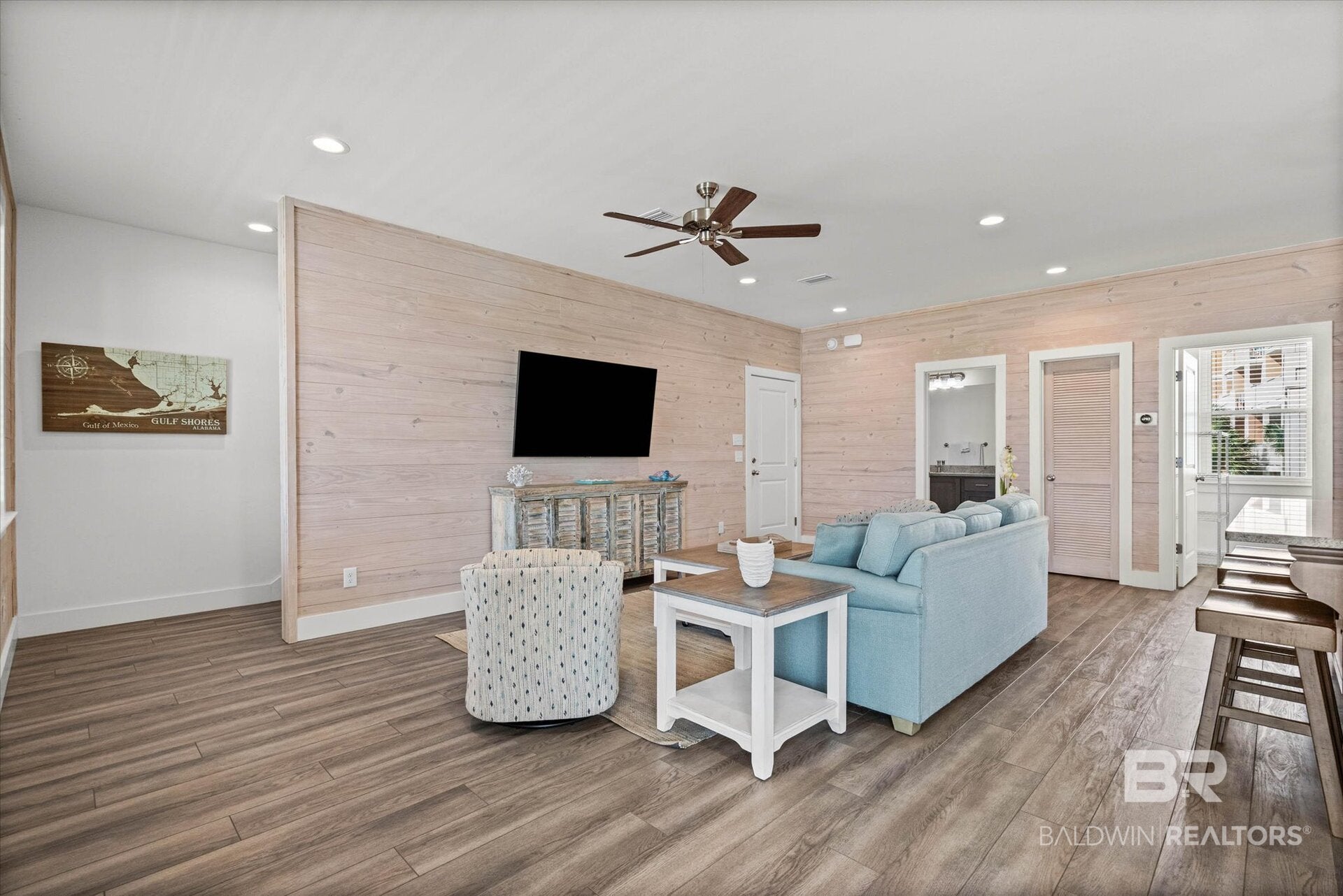 588 E Beach Boulevard J, Gulf Shores, AL 36542 photo