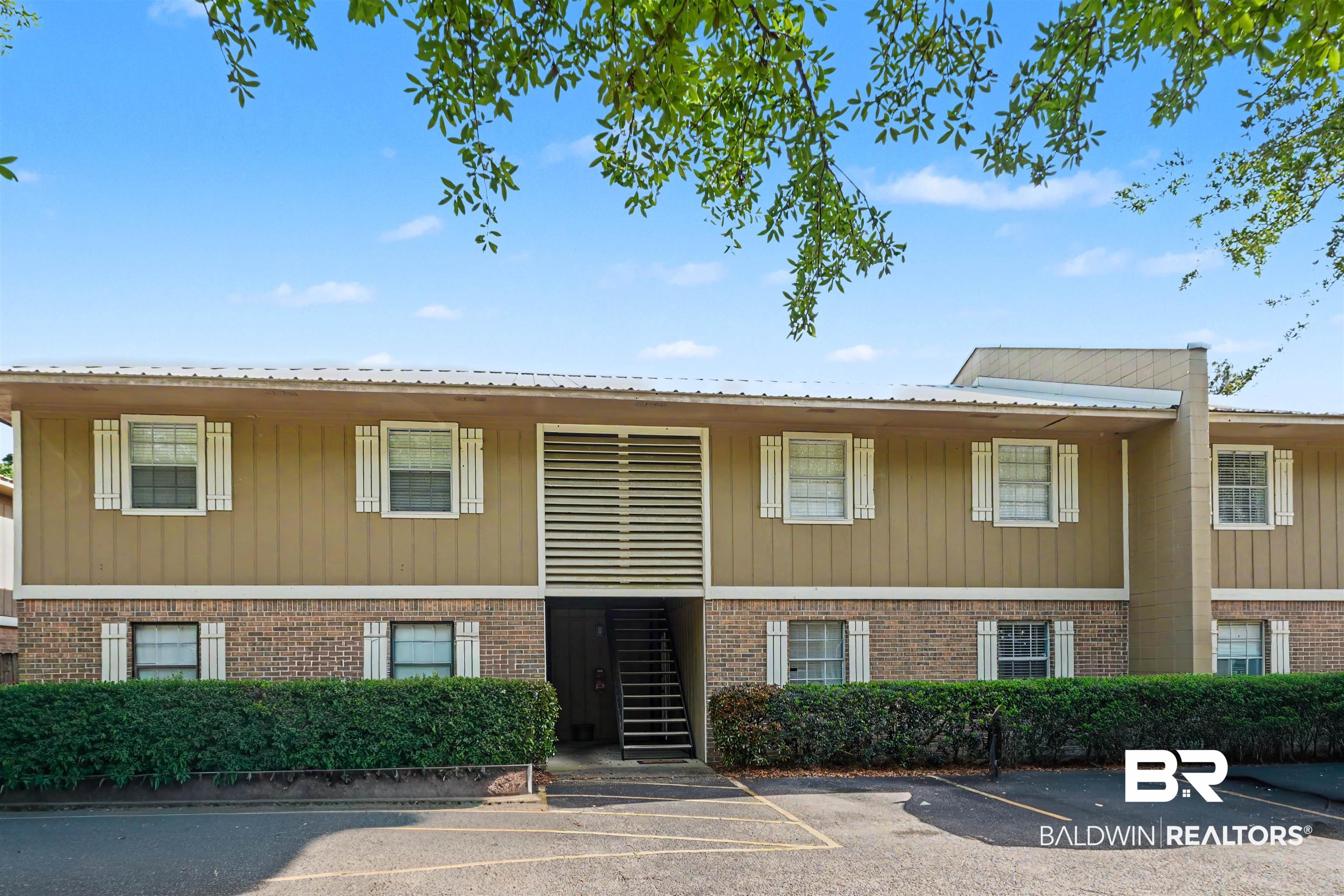 125 22nd Ave, Gulf Shores, AL 36542