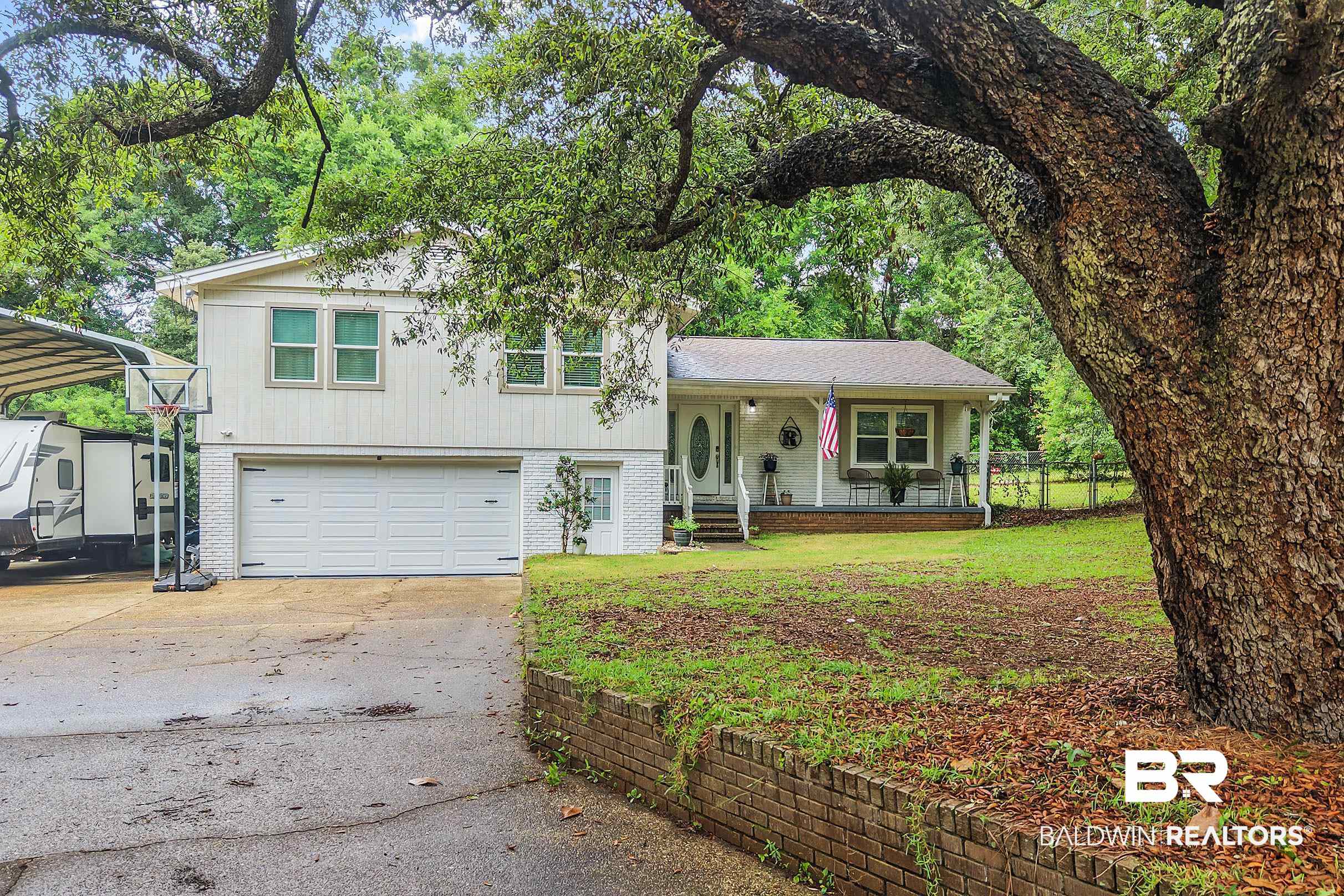 33129 Antietam Rd, Lillian, AL 36549 photo
