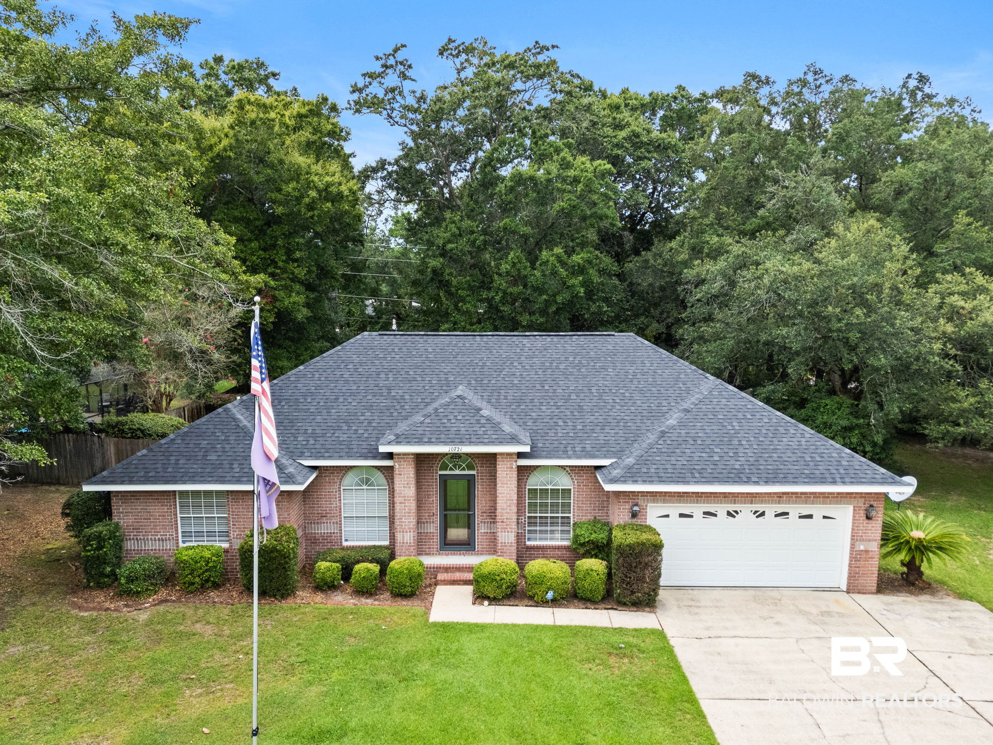 10721 Magnolia Ln, Lillian, AL 36549 photo