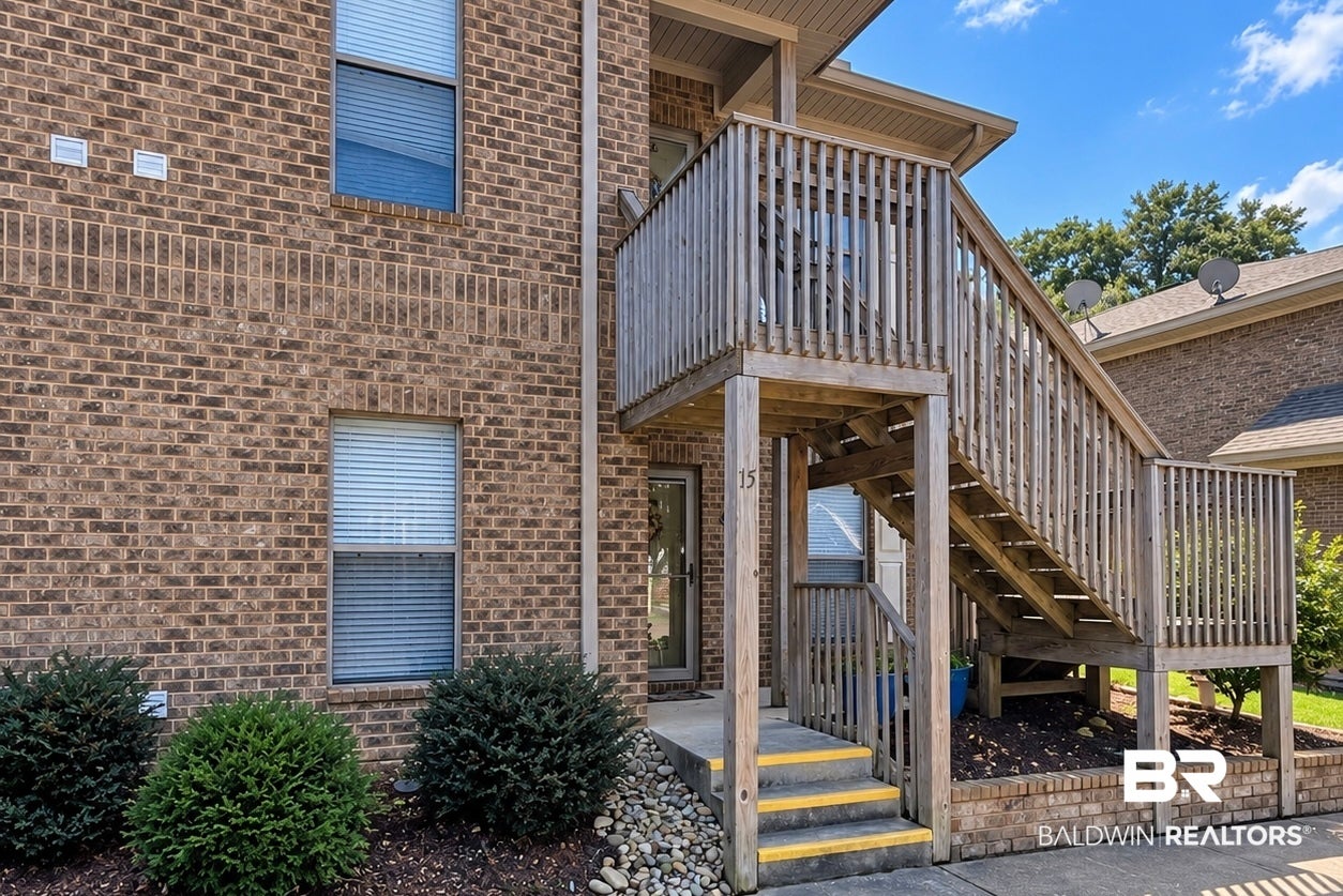20637 Blueberry Ln, Fairhope, AL 36532