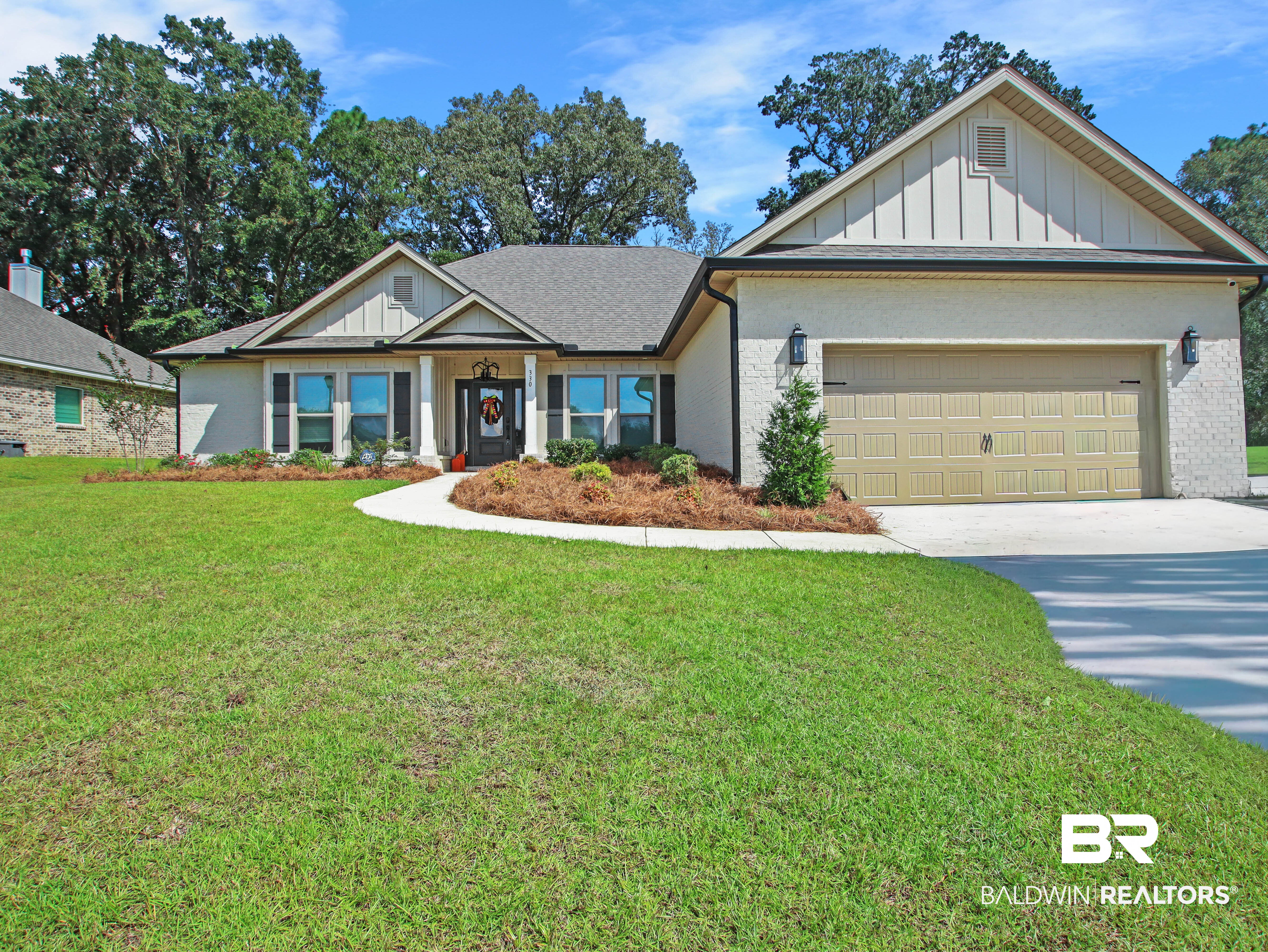 330 Barndling St, Fairhope, AL 36532