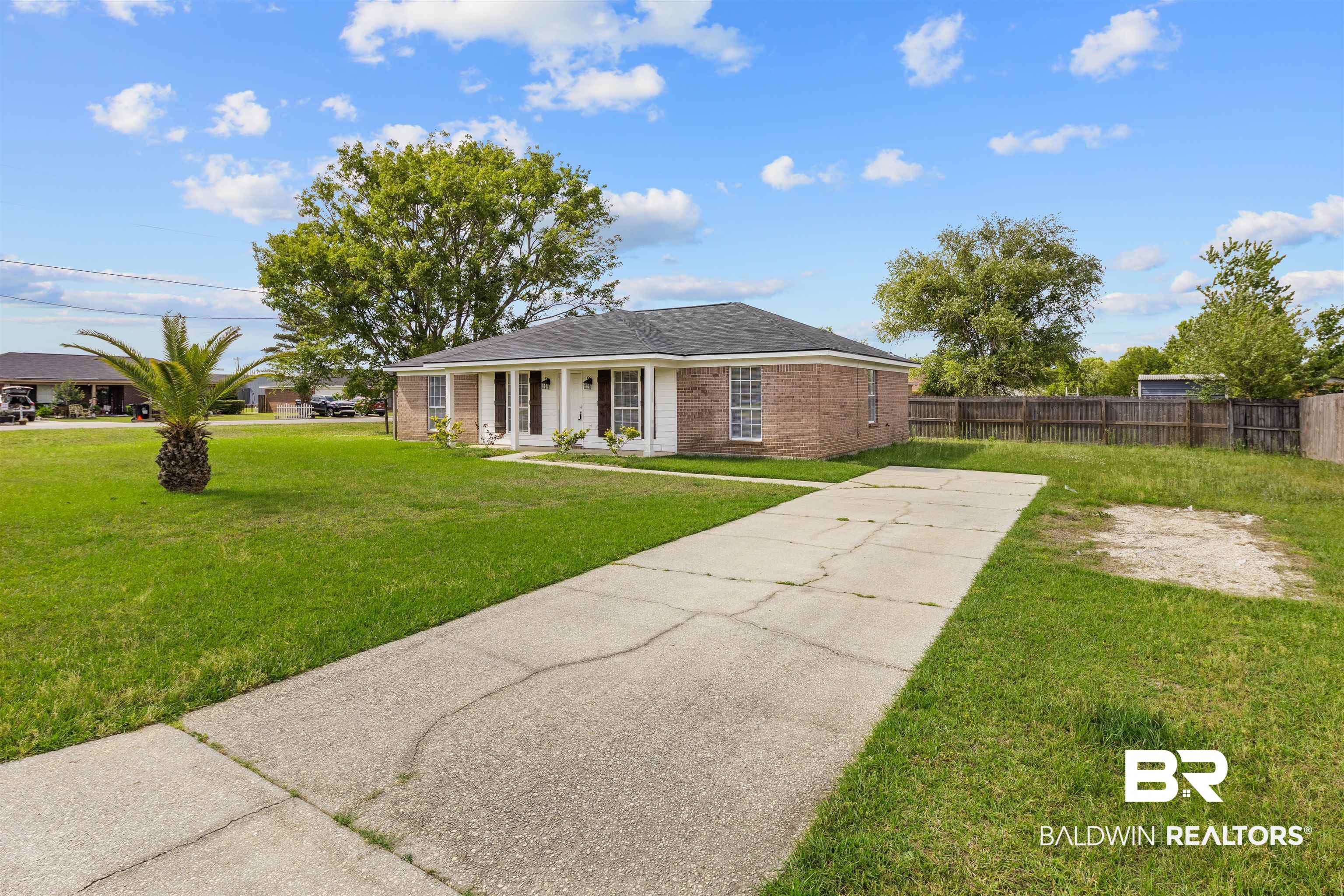 18979 Dalewood Cir, Robertsdale, AL 36567 photo