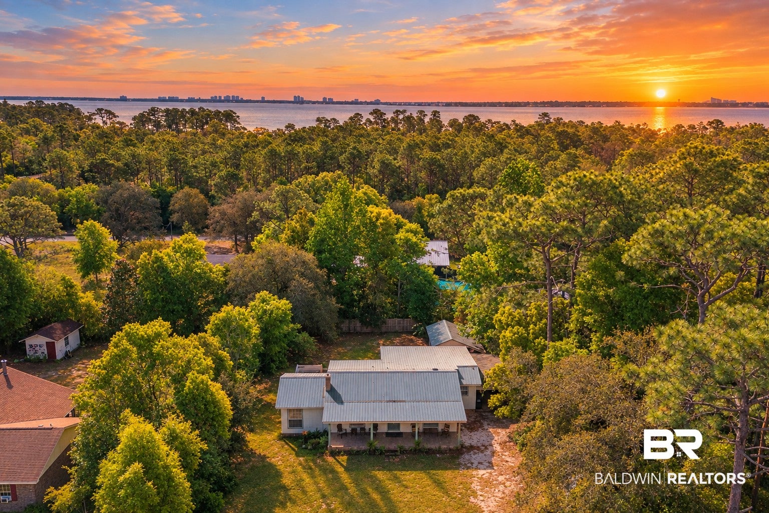 30798 Cedar St, Perdido Beach, AL 36530