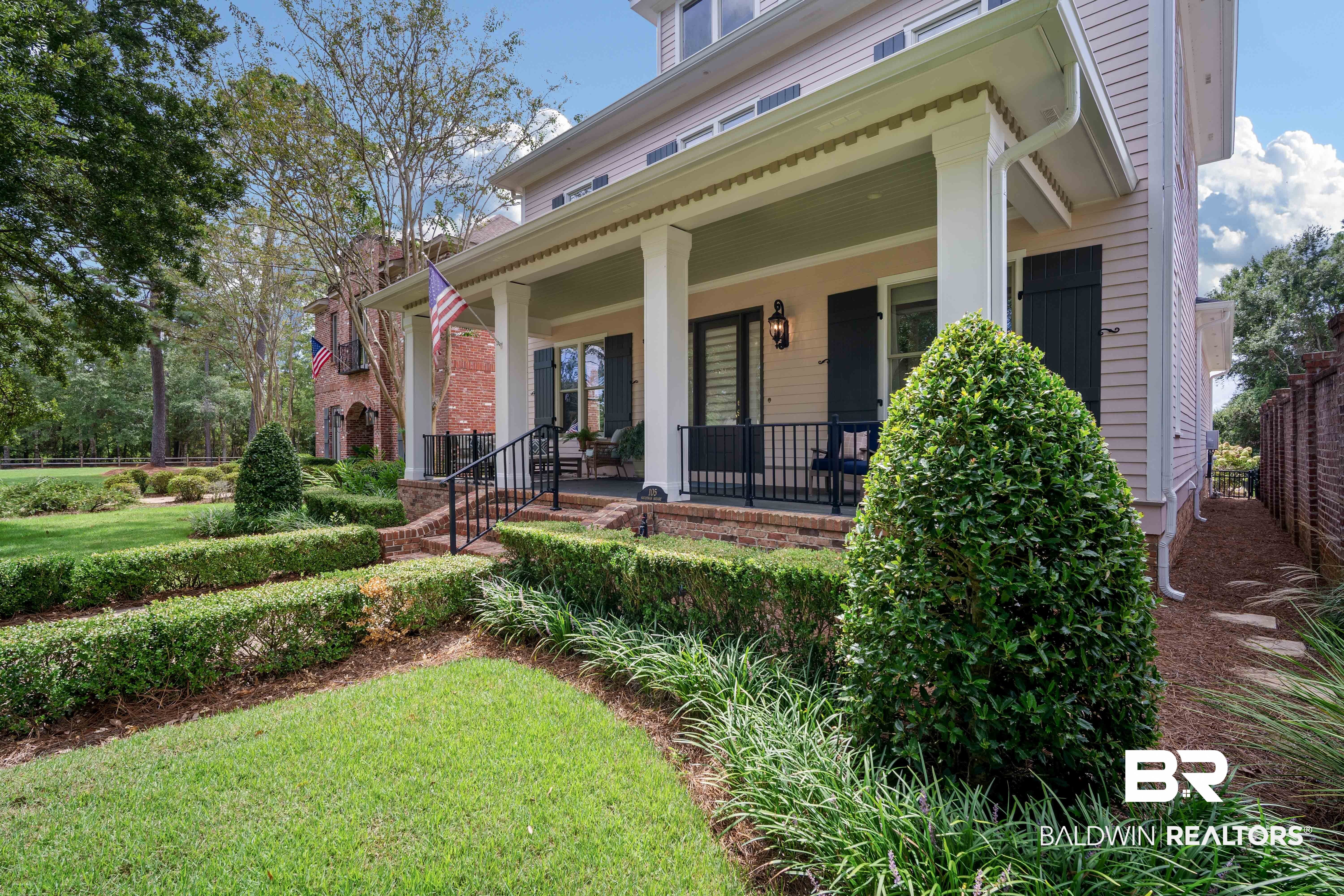 105 Savannah Sq, Fairhope, AL 36532 photo