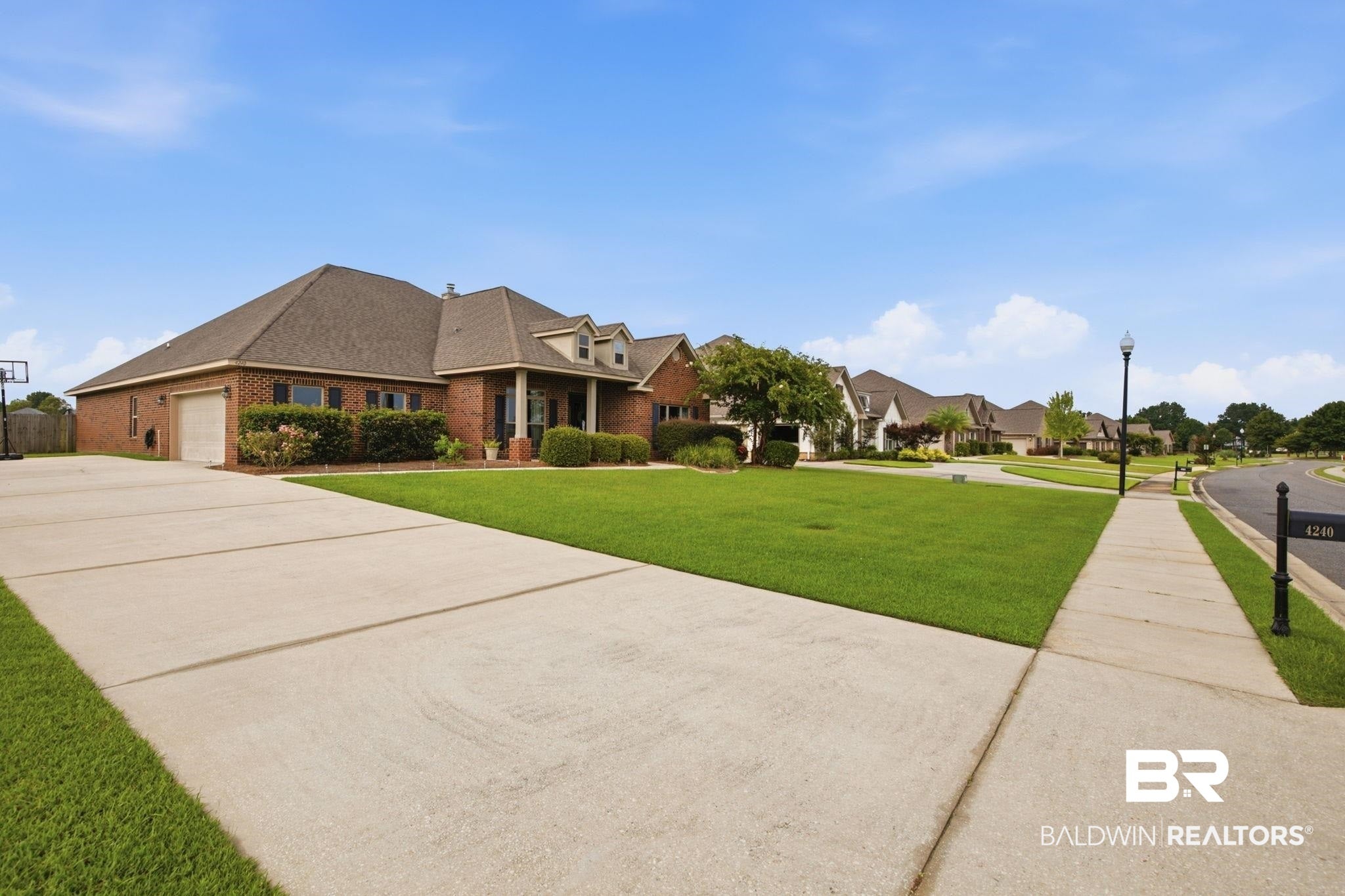 4240 Craigend Loop, Gulf Shores, AL 36542 photo