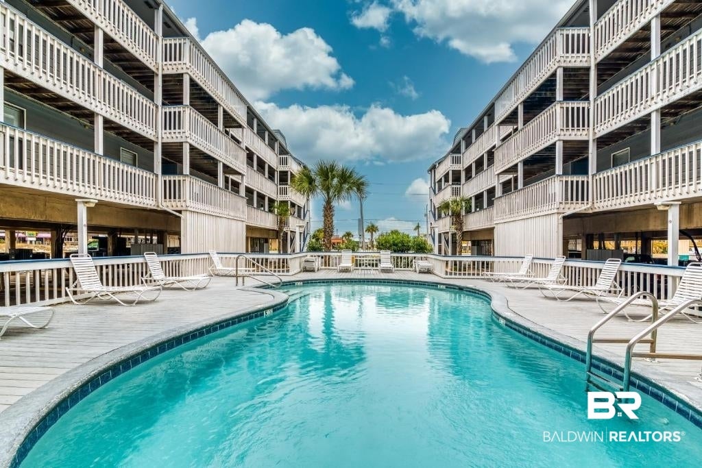 317 Beach Blvd, Gulf Shores, AL 36542
