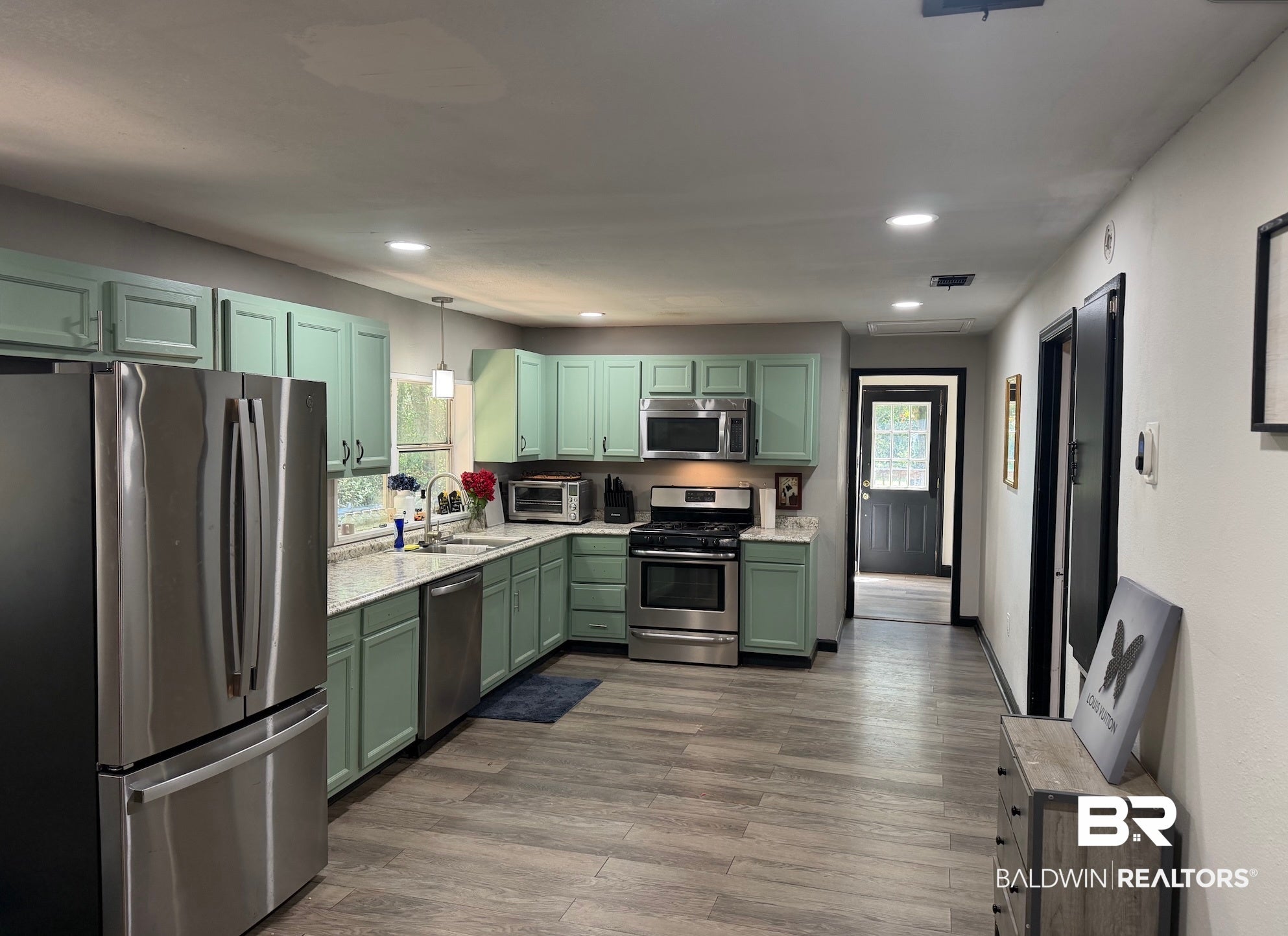 906 N Cedar St, Foley, AL 36535 photo