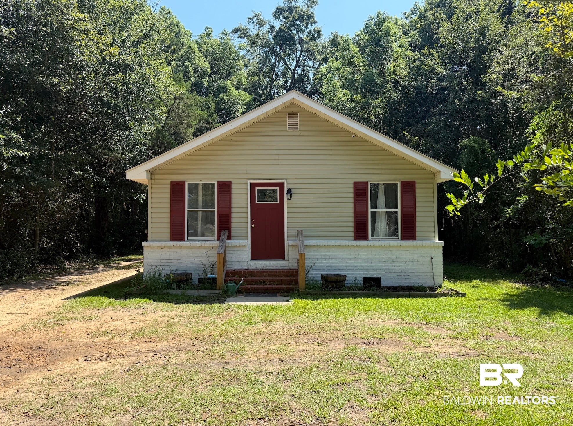 906 Cedar St, Foley, AL 36535