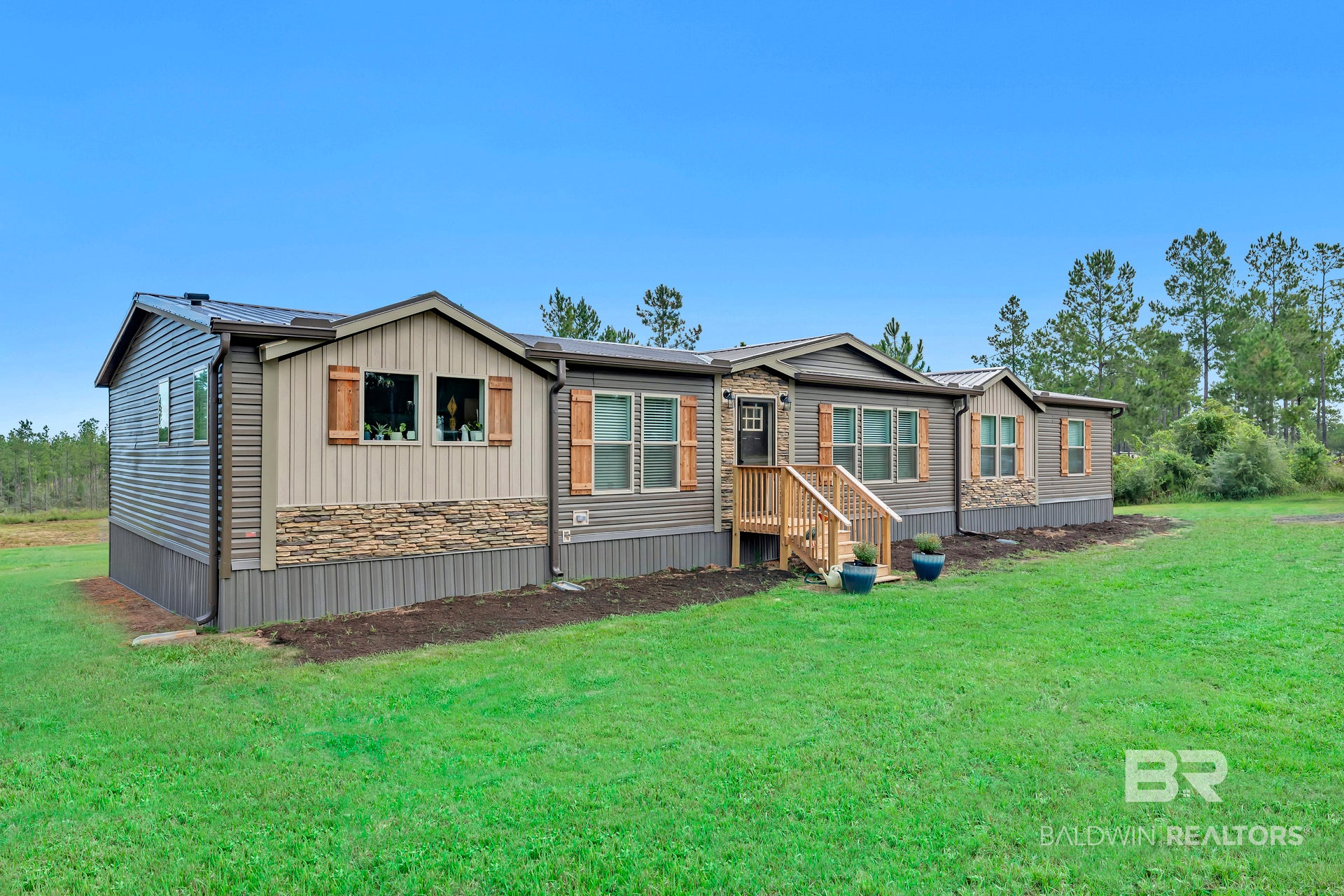 26641 Linholm Rd, Robertsdale, AL 36567 photo