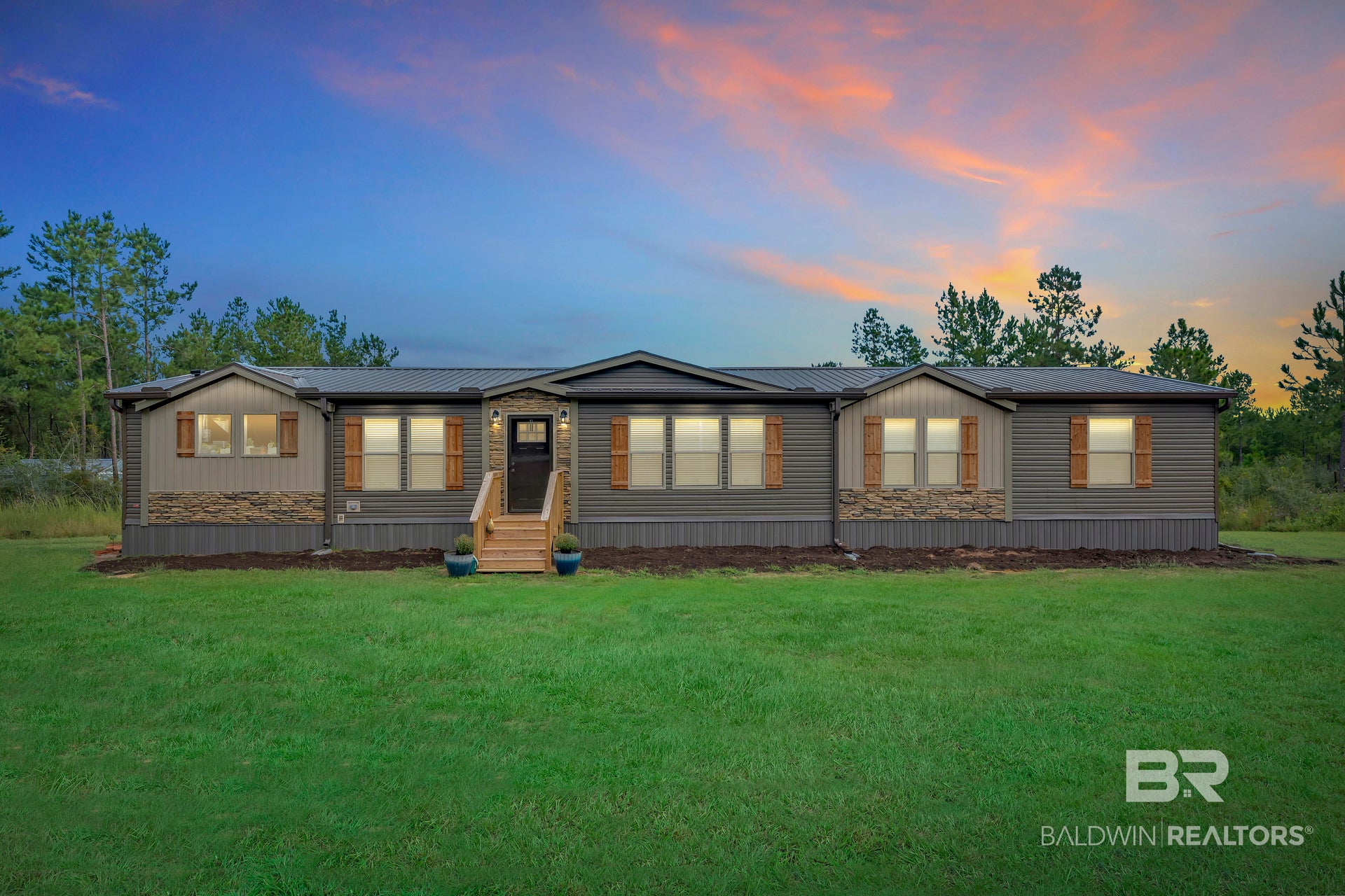 26641 Linholm Rd, Robertsdale, AL 36567 photo
