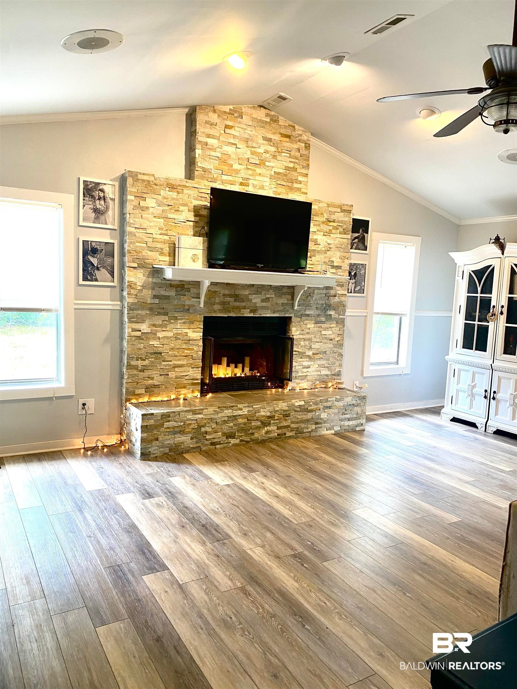 2186 Spanish Oak Dr, Lillian, AL 36549 photo