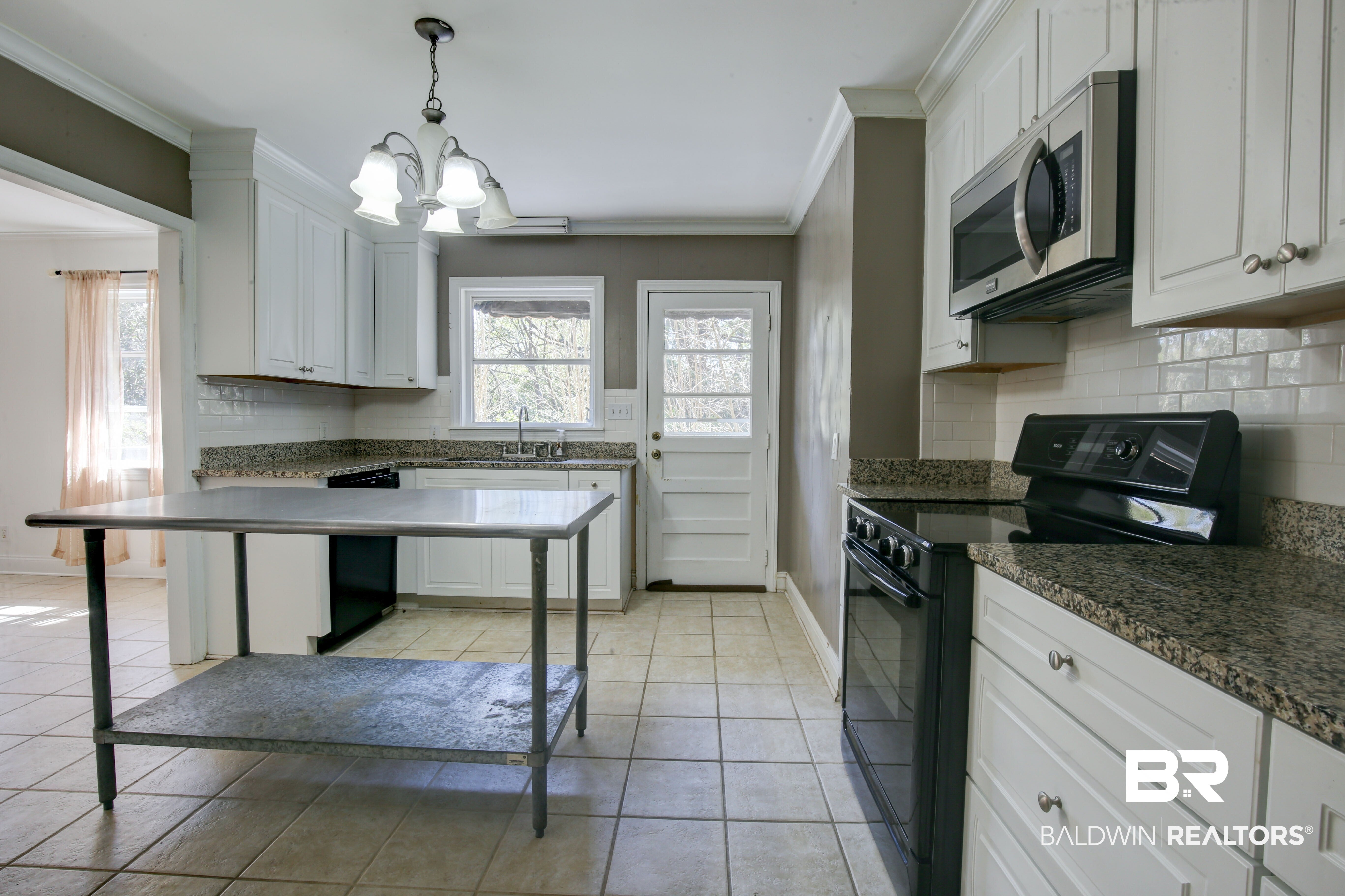 602 Gayfer Ave, Fairhope, AL 36532 photo